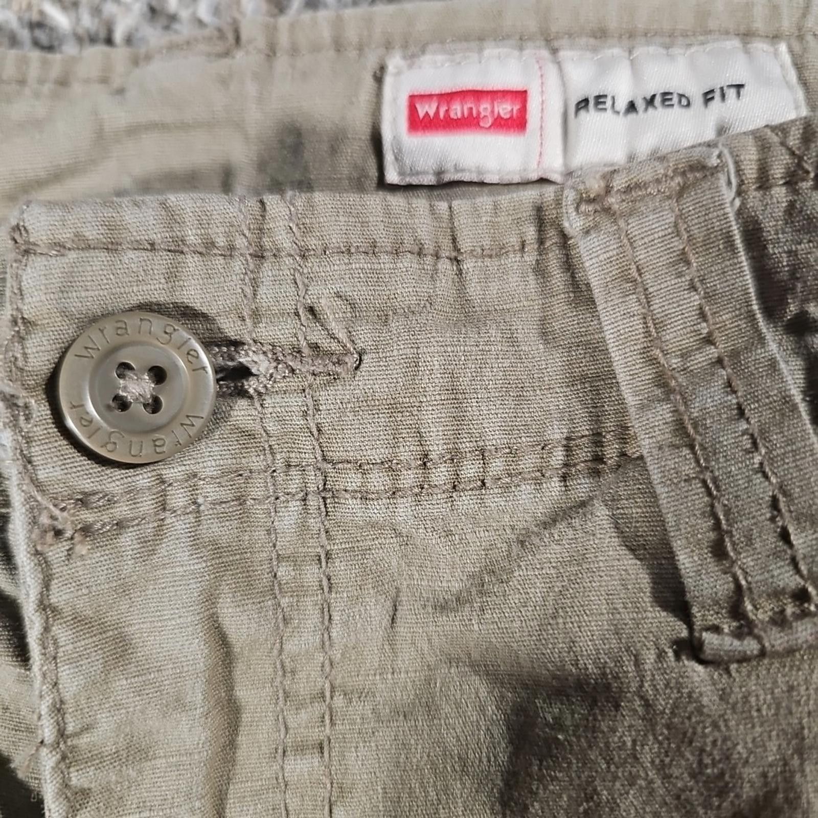 Wrangler Wrangler Sz 32 Relaxed Fit Cargo Shorts Size US 32 / EU 48 - 3 Thumbnail