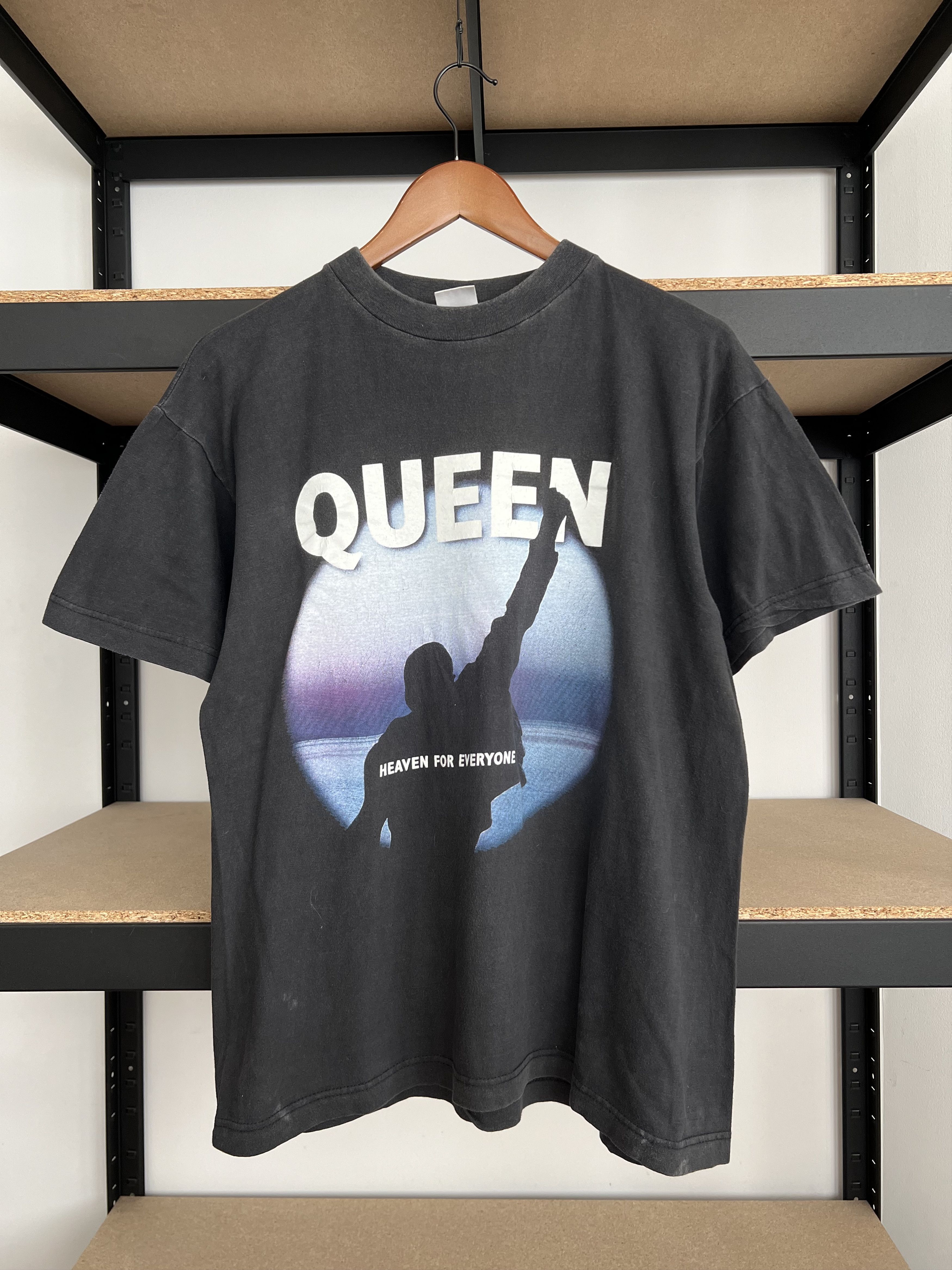 Vintage 90s Queen Heaven for Everyone Black T-shirt