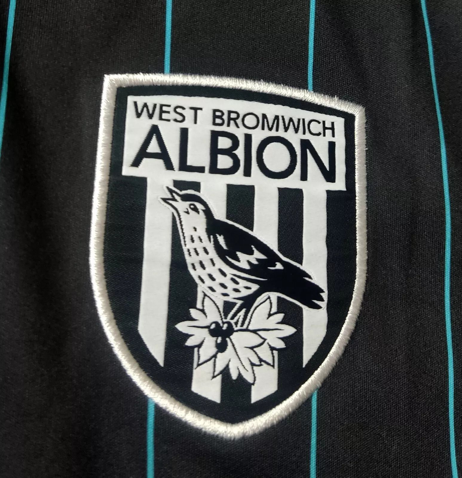 Adidas West Bromwich Albion 2016 2017 AWAY FOOTBALL JERSEY AY5651 Size US M / EU 48-50 / 2 - 5 Thumbnail