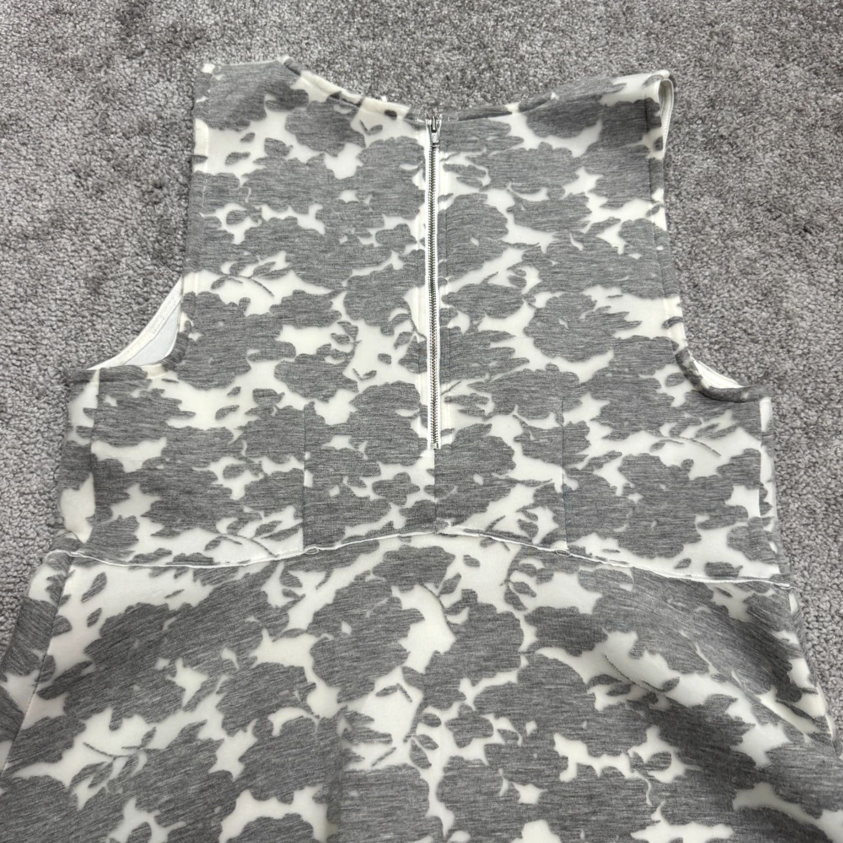 Anthropologie Anthropologie x Akemi + Kin Peplum Tank Top Women Large White Gray Floral Summer Size L / US 10 / IT 46 - 3 Thumbnail