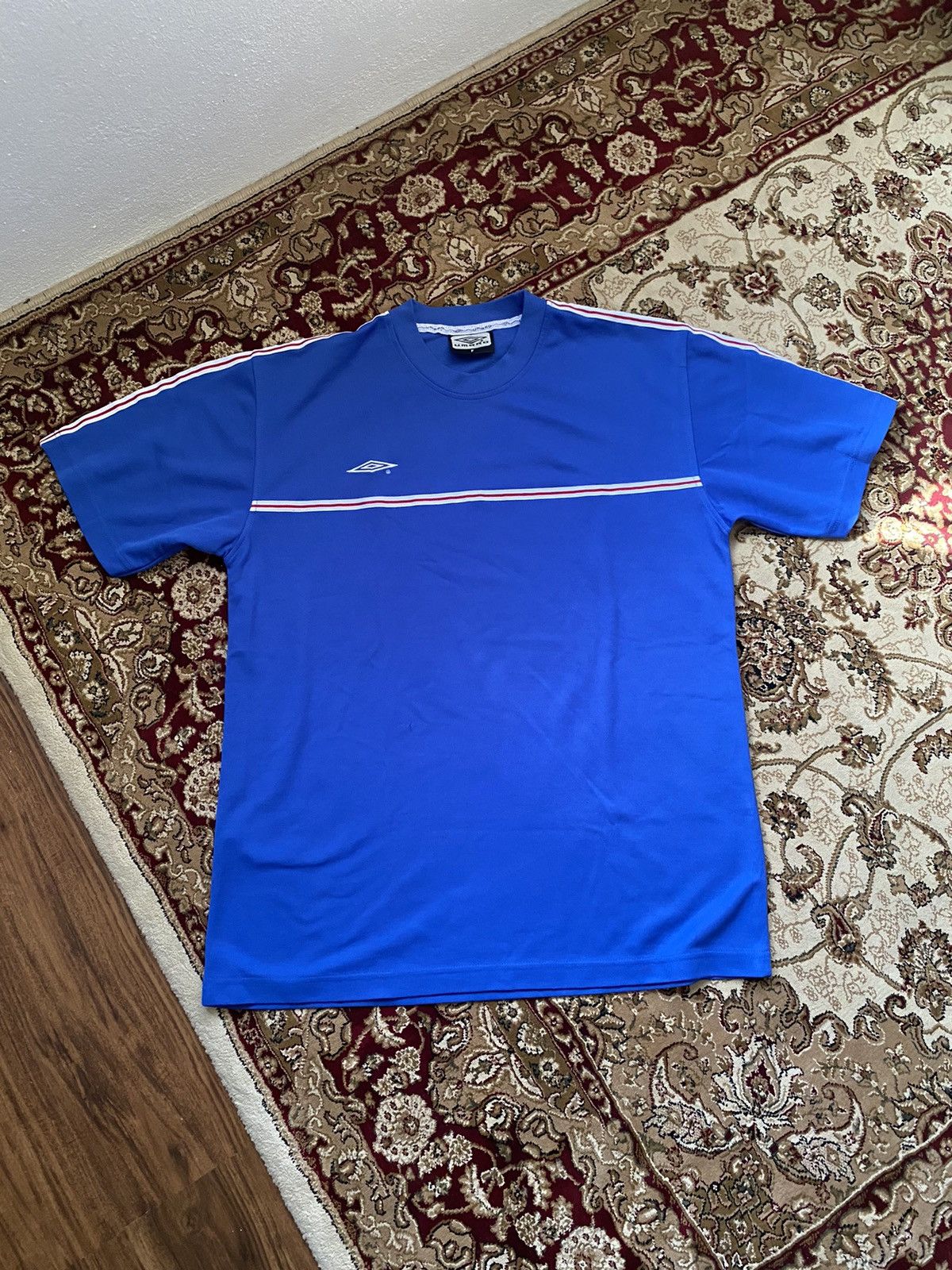 Umbro × Vintage Vintage Umbro Retro 90s Size US L / EU 52-54 / 3 - 1 Thumbnail
