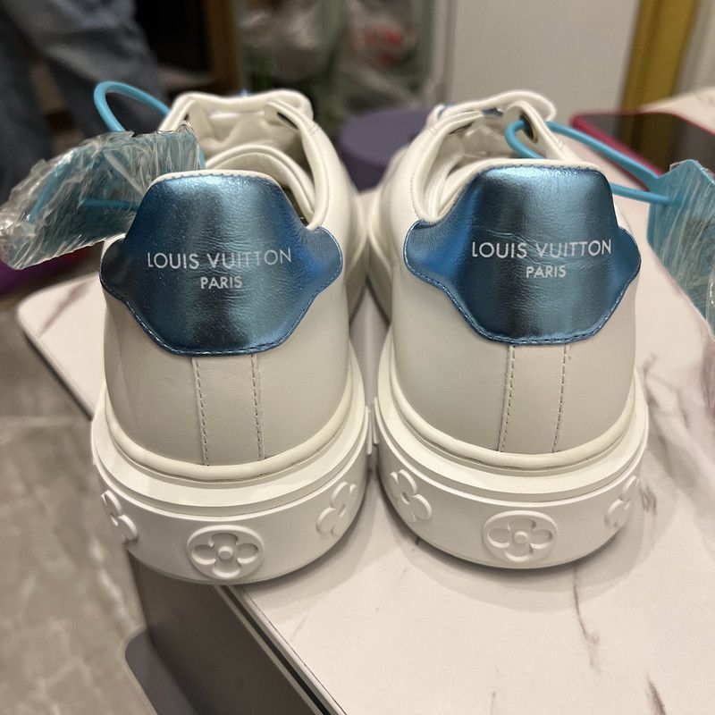 Louis Vuitton Louis Vuitton Time Out Leather Sneakers for Women Size US 6 / IT 36 - 3 Thumbnail