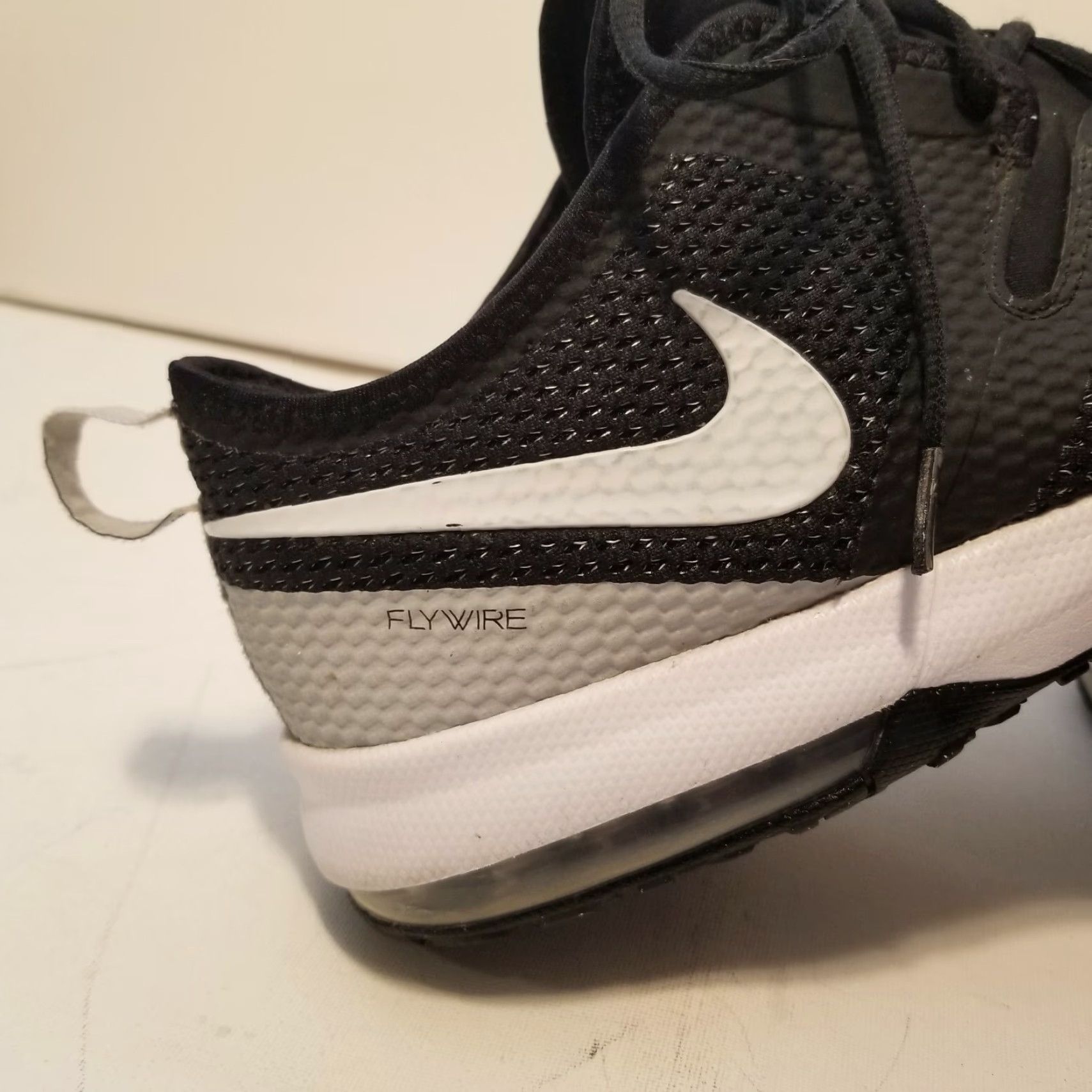 Nike Nike Flywire Mens Black Raiders Athletic Sneakers Size 14 Size US 14 / EU 47 - 2 Thumbnail