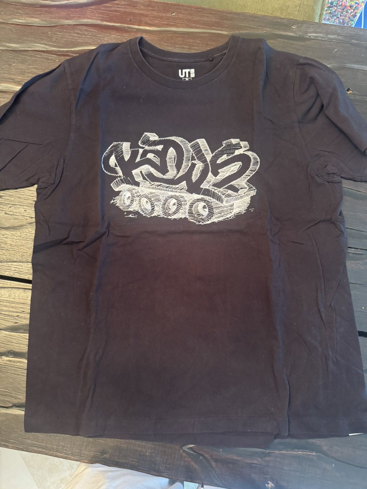 Kaws × Uniqlo Kaws x Uniqlo Size US XL / EU 56 / 4 - 1 Thumbnail