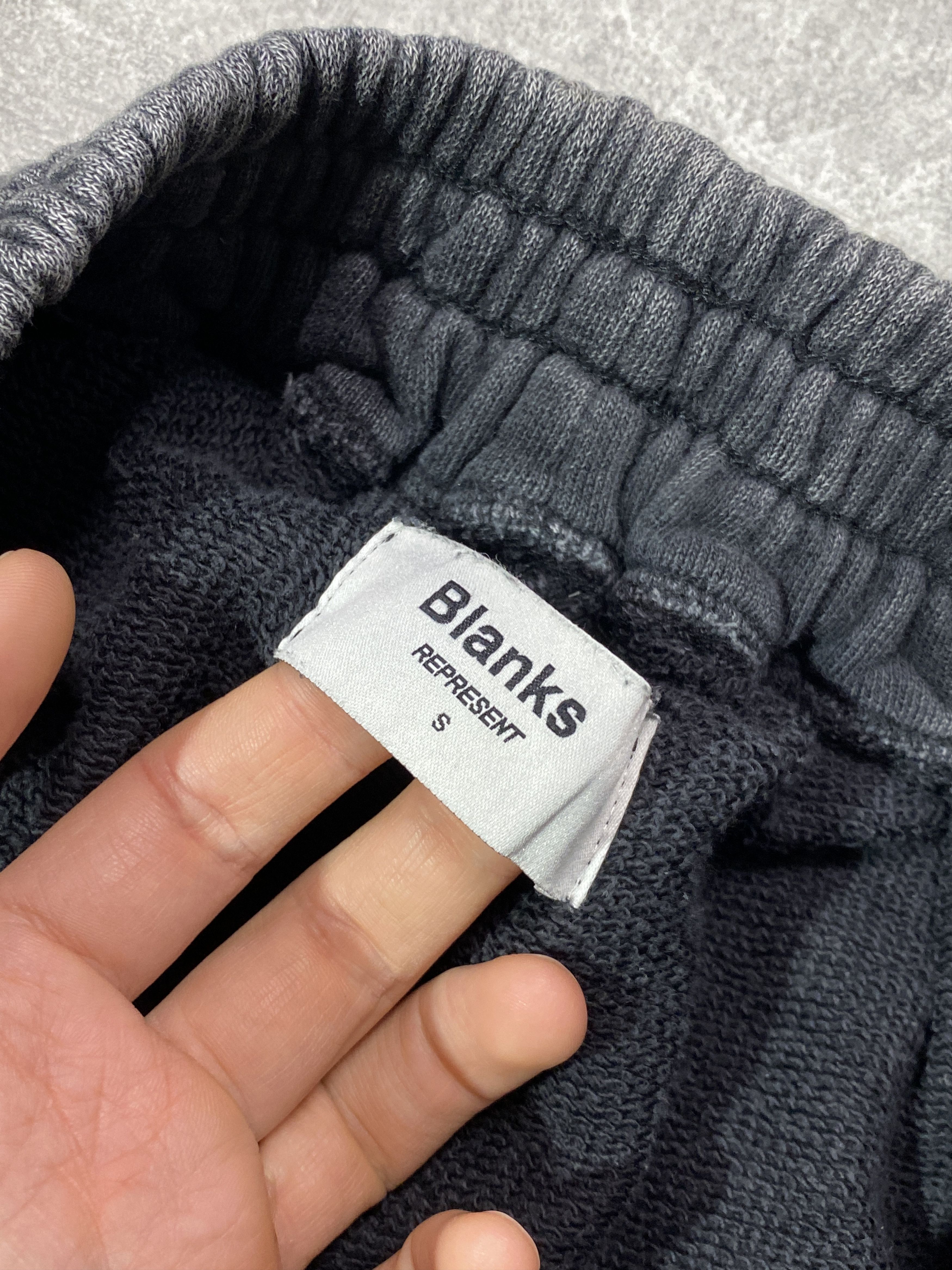 Represent Clo. Represent Blanks Baggy Sweatpants Size US 30 / EU 46 - 5 Thumbnail