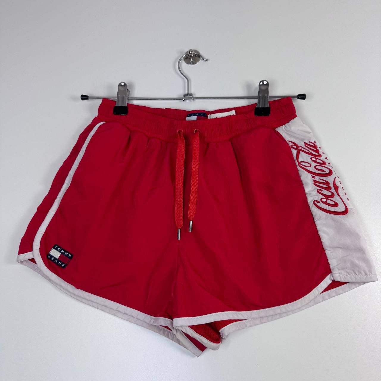 Tommy Jeans Tommy Jeans Coca Cola Womens Shorts Red Athletic Running S Size 32" / US 10 / IT 46 - 1 Thumbnail