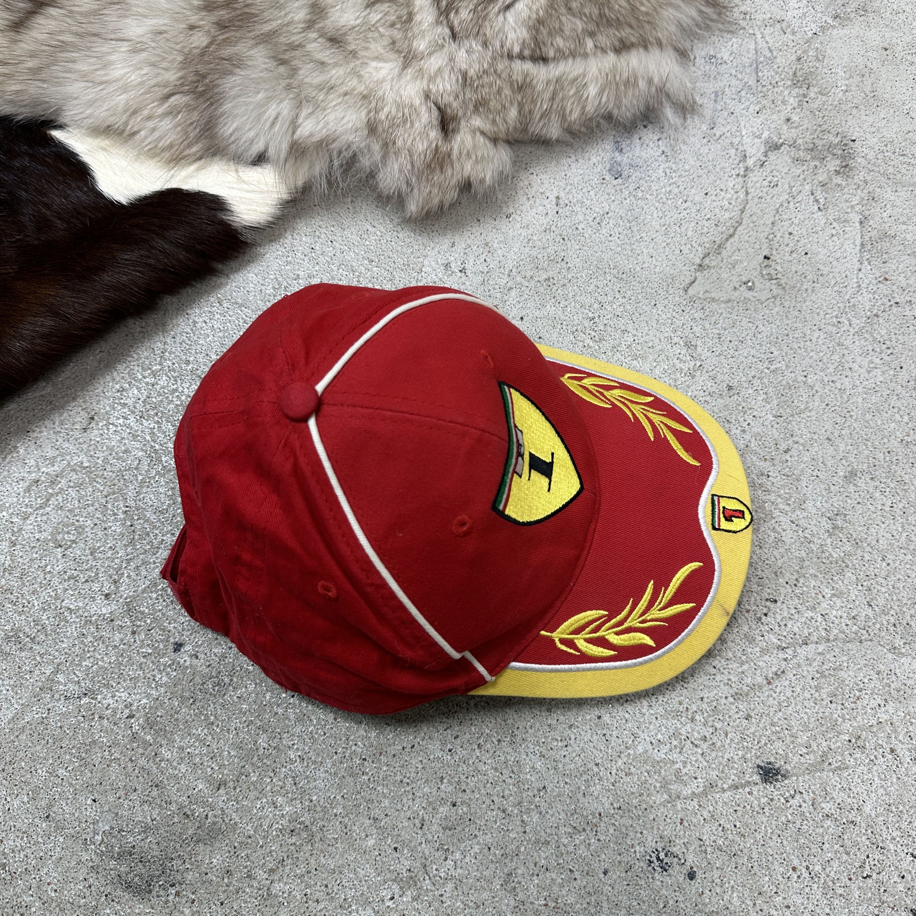 Formula 1 Vintage Sporty Streetwear Skater Formula 1 Racing Cap Y2K Size ONE SIZE - 2 Thumbnail