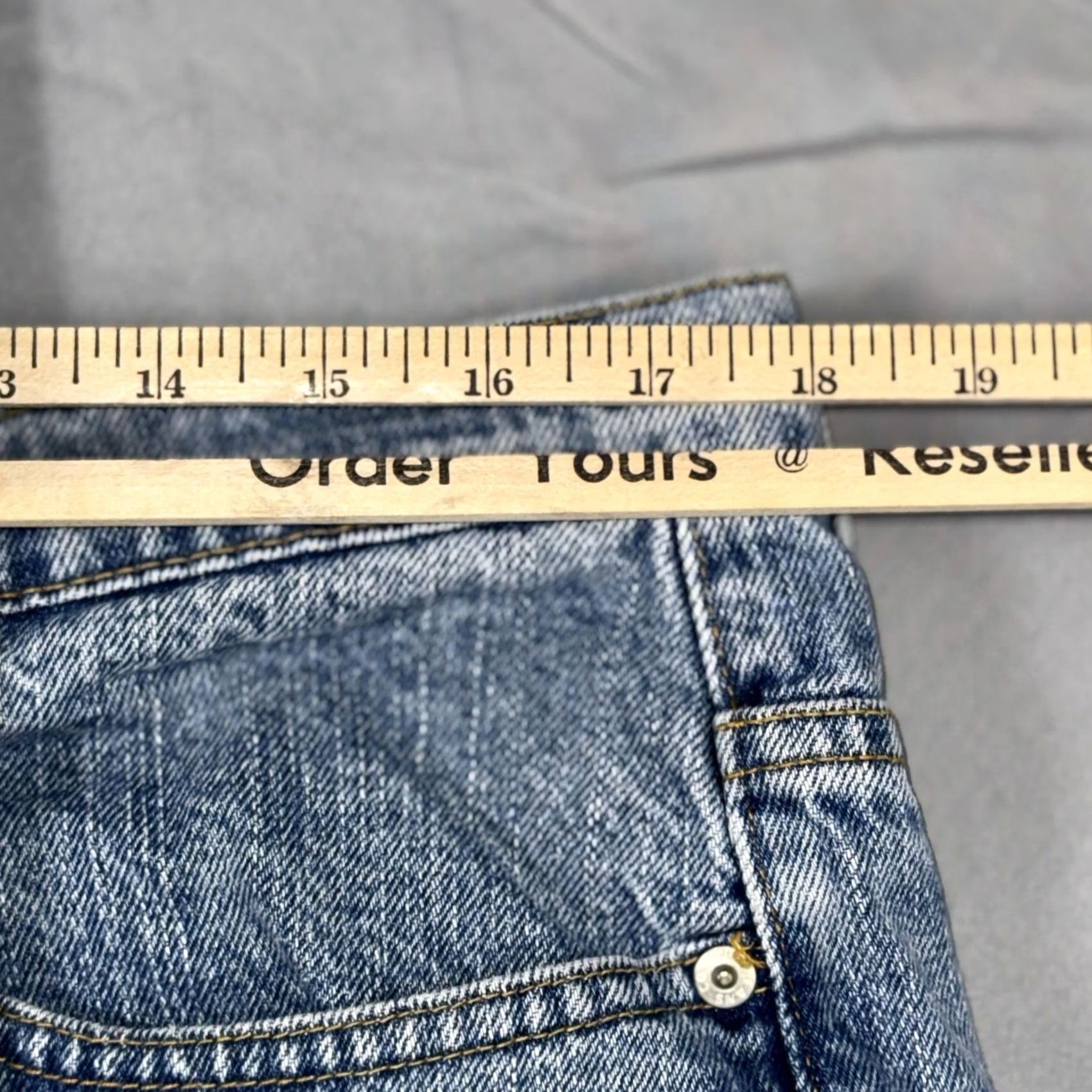 Vintage Polo Jeans Co. Banner Shorts Bermuda Denim Light Wash 33 Mens Classic Five-Pocket 90s Vibe Size US XS / EU 42 / 0 - 6 Thumbnail