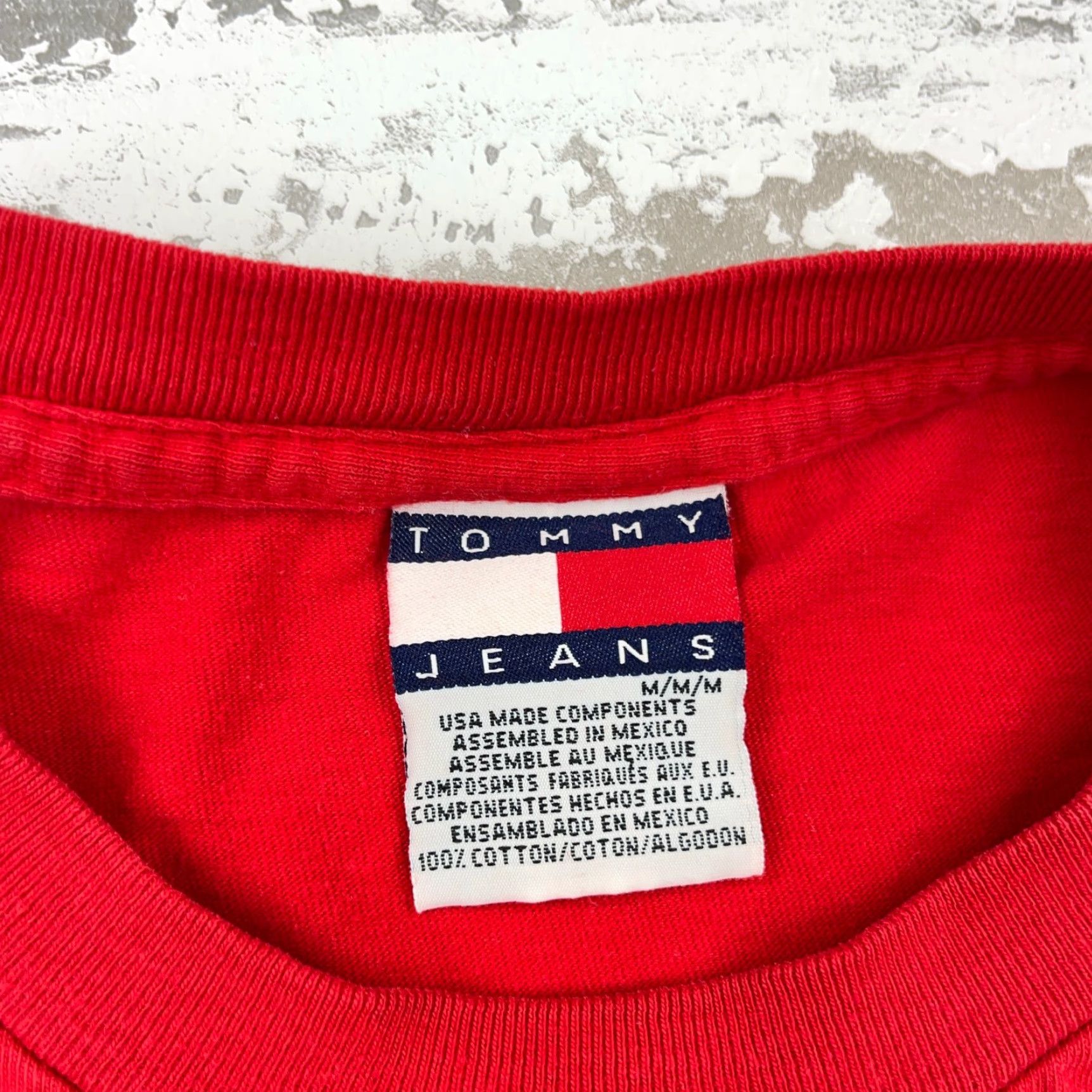Tommy Hilfiger VINTAGE Tommy Hilfiger Shirt Men M Red Tee Spell Out Flag USA 90s Y2K Adult Size US M / EU 48-50 / 2 - 3 Thumbnail