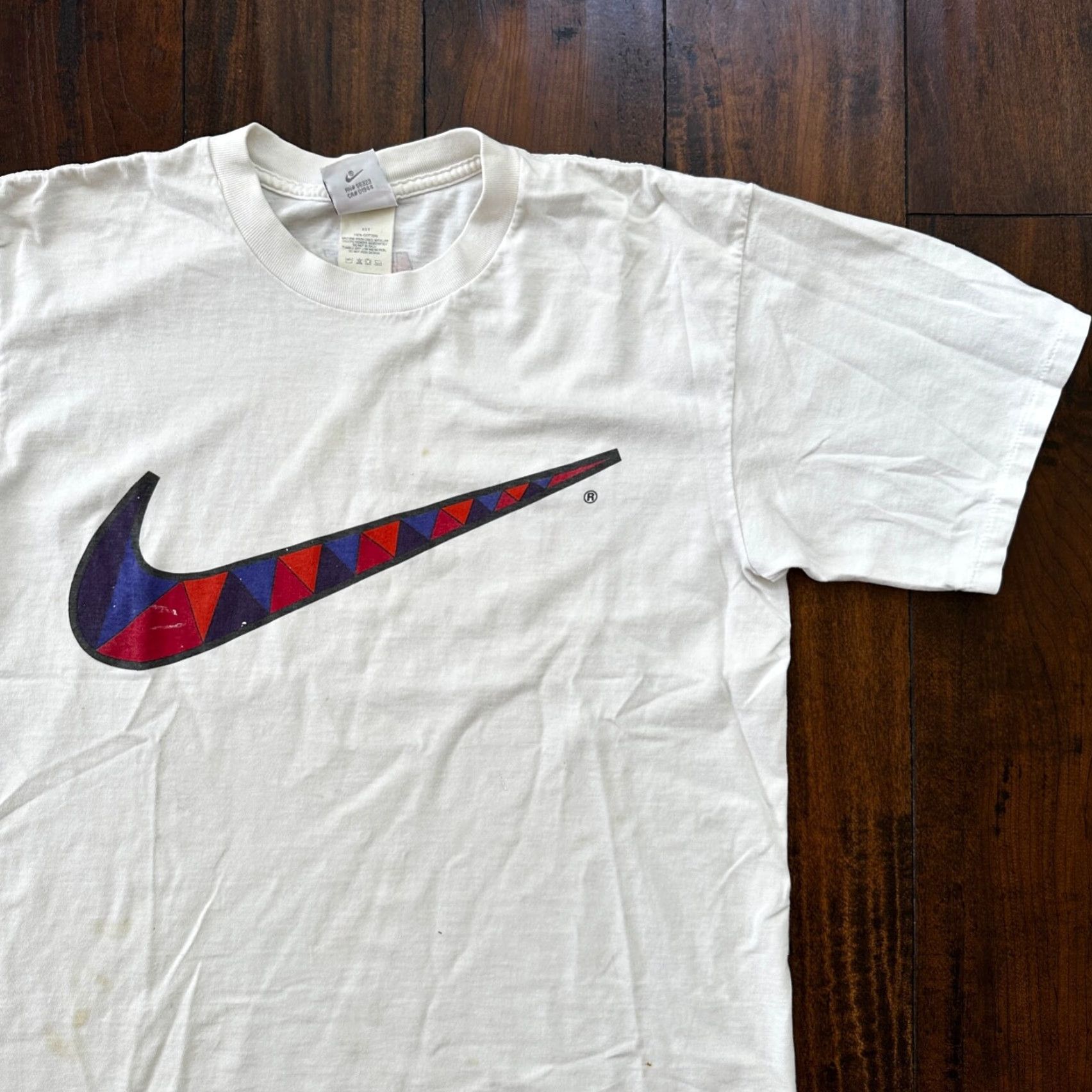 Nike VINTAGE Nike Urban Jungle Gym T Shirt White M Men Crew Neck Short Sleeve Nike Swoosh Basic Tee Movie Promo 90s Vintage Theme Mens Size US M / EU 48-50 / 2 - 3 Thumbnail