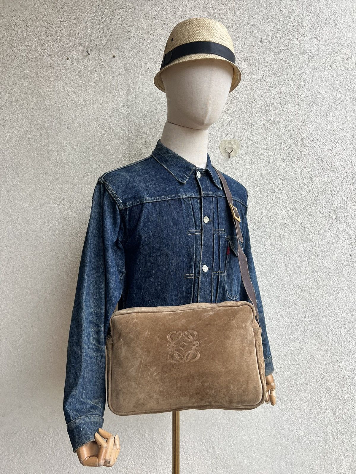 Leather Vintage 80s LOEWE Patina Distress Scratch Suede Leather Bag Size ONE SIZE - 3 Thumbnail