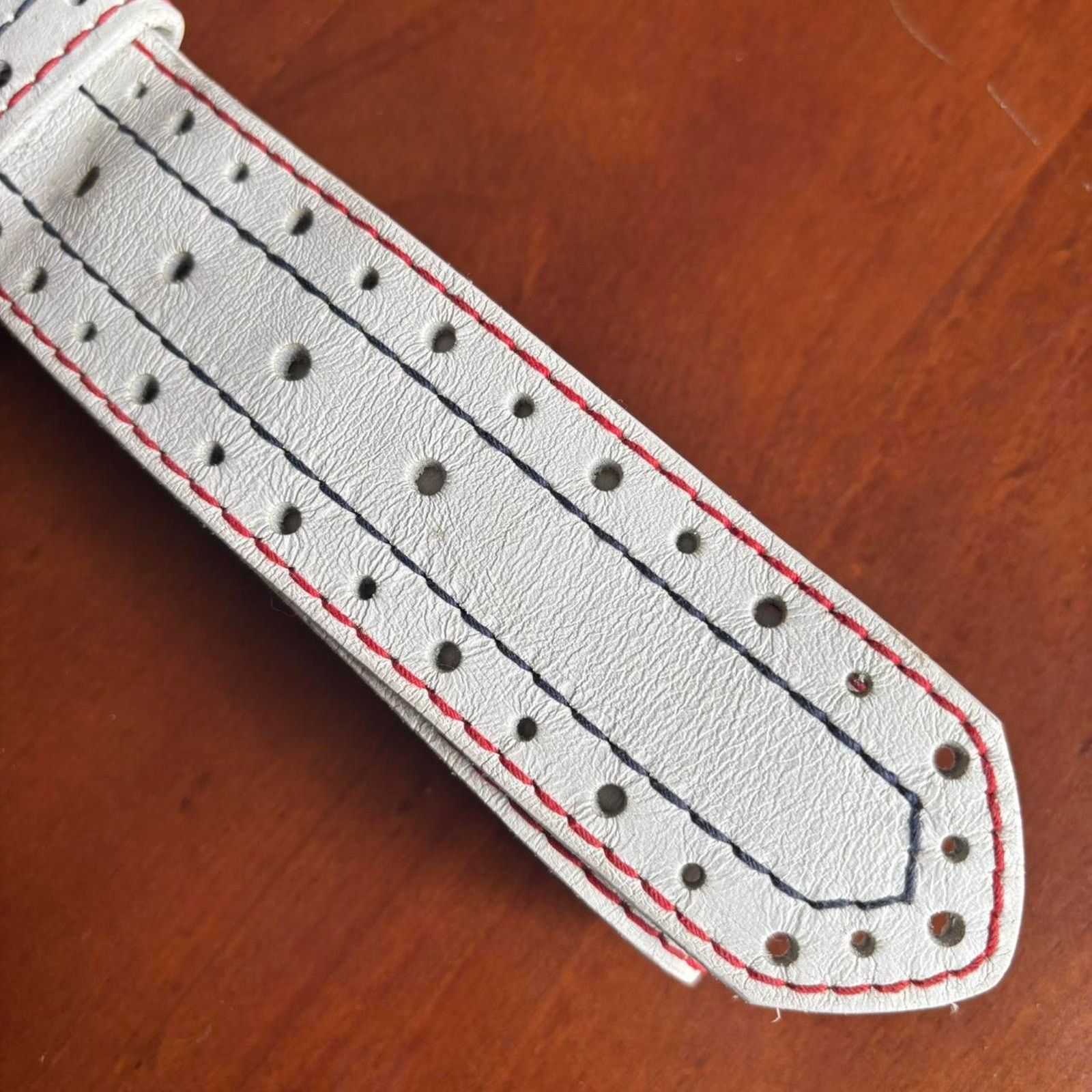 Vintage Vintage White Leather Low Rise Belt Medium 34 / 35 Y2K Size ONE SIZE - 4 Thumbnail