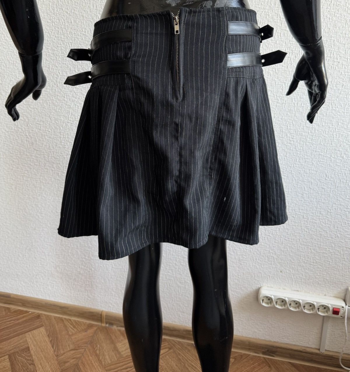 Vintage Gothicana by EMP AVANT GARDE RAVE SKIRT Size 30" / US 8 / IT 44 - 5 Thumbnail