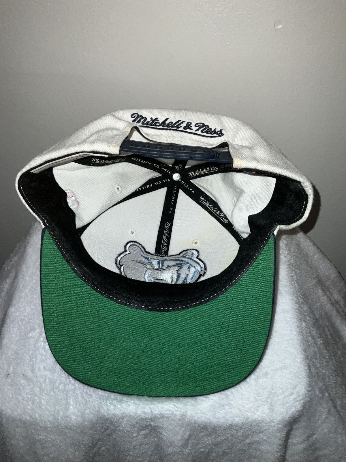 Mitchell & Ness Memphis Grizzlies SnapBack Size ONE SIZE - 3 Thumbnail