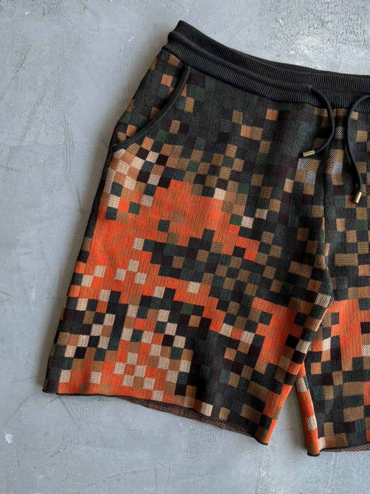 Louis Vuitton Louis Vuitton - 2024 Lovers Damouflage Sweat Shorts Size US 36 / EU 52 - 4 Thumbnail