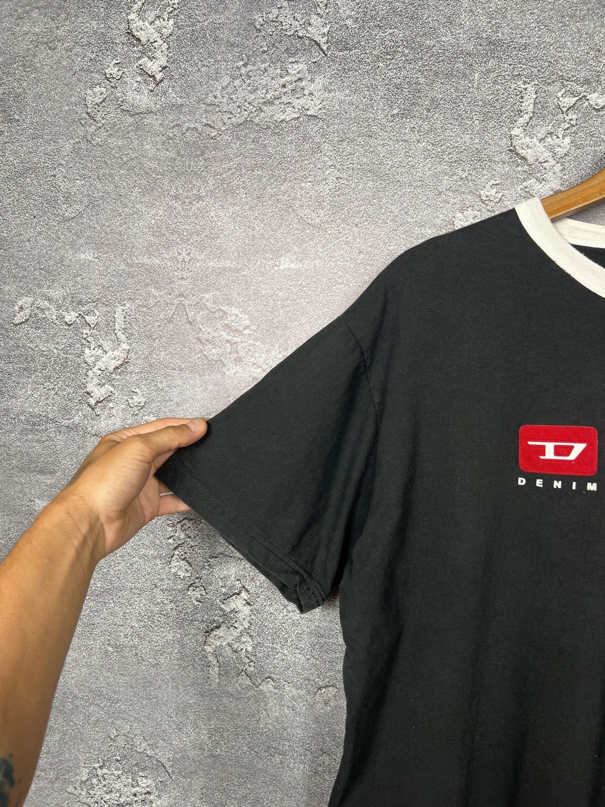 Diesel Vintage Diesel Big Logo T-shirt Tee Size US XL / EU 56 / 4 - 4 Thumbnail