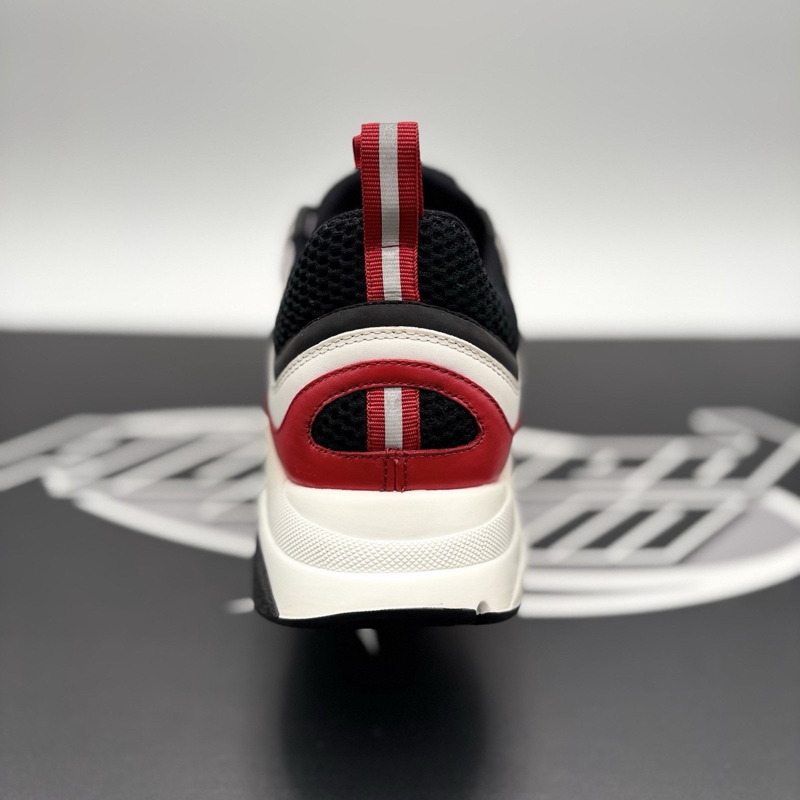 Dior Dior B22 Sneaker ‘ White Red ‘ | GREAT CONDITION! Size US 10 / EU 43 - 12 Thumbnail
