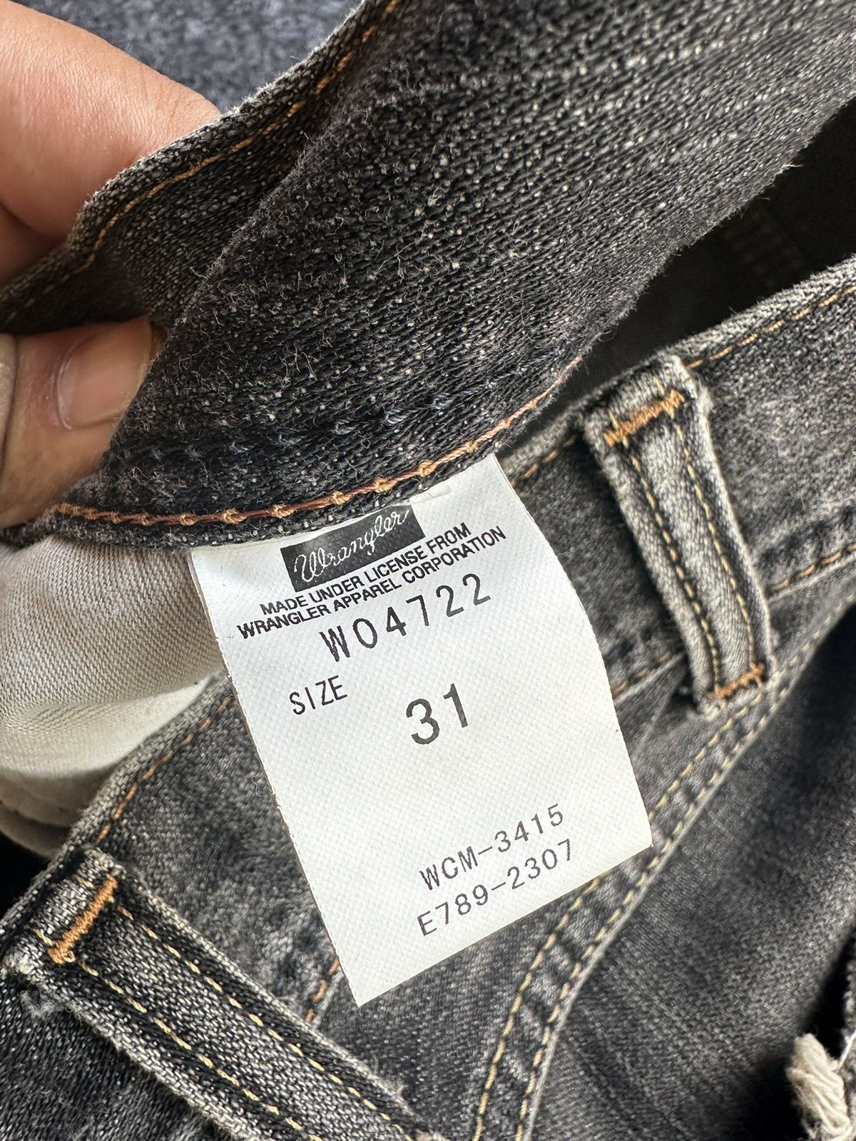 Wrangler Vintage Black Faded Distressed Denim F88