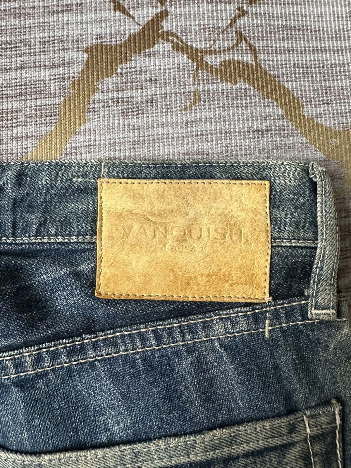 Vanquish Vanquish Tokyo Japan Blue Faded Denim Design Claw Marks Size US 33 - 20 Thumbnail