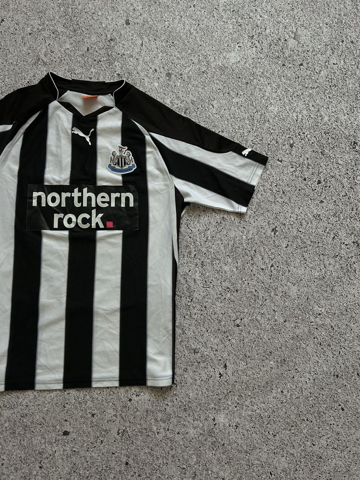 Puma × Vintage Vintage Puma Newcastle United 2010 2011 Home Soccer Jersey Size US M / EU 48-50 / 2 - 4 Thumbnail