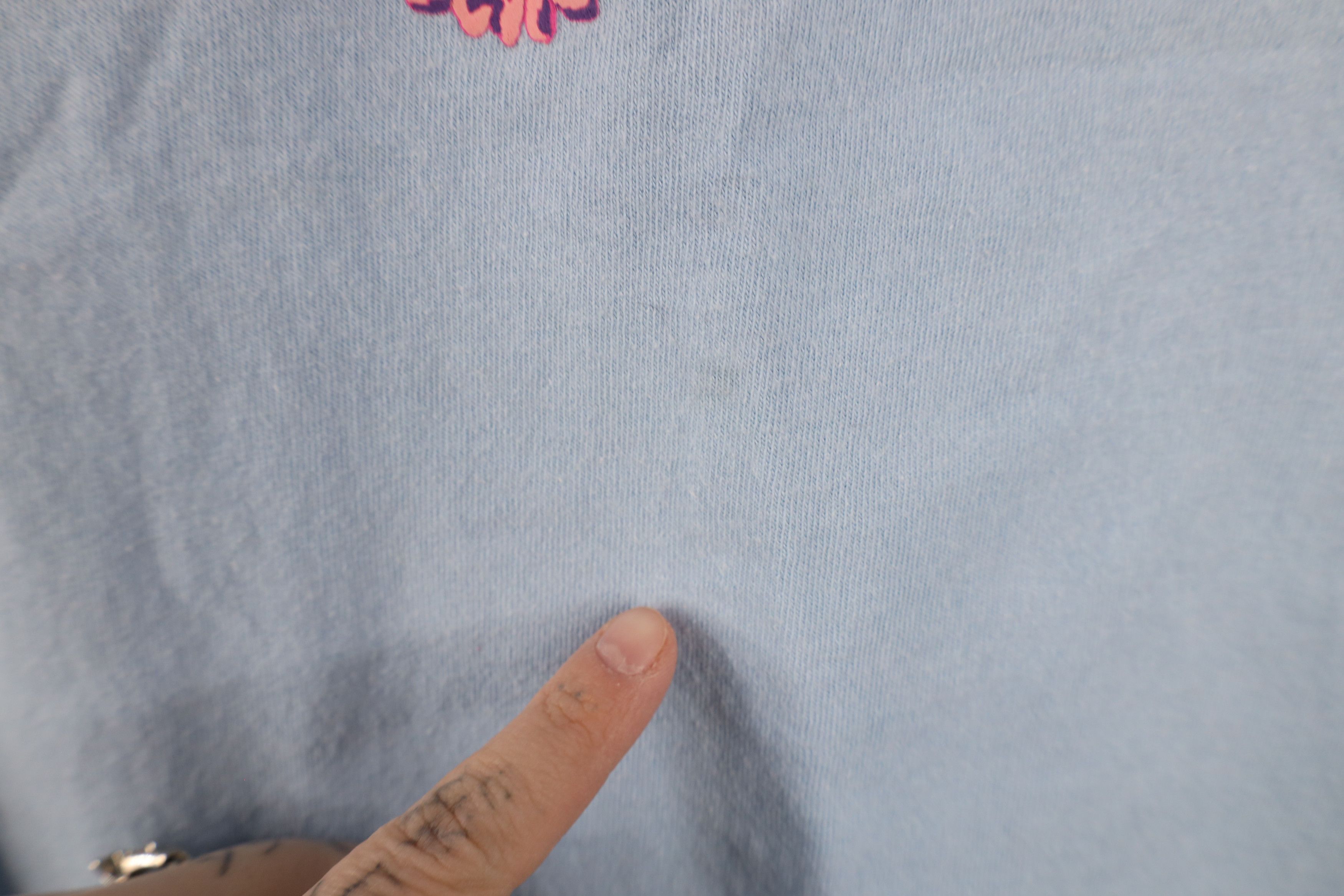 Guess × Vintage Vintage 90s Guess Heart Flower T-Shirt Blue Cotton USA Size M / US 6-8 / IT 42-44 - 6 Thumbnail