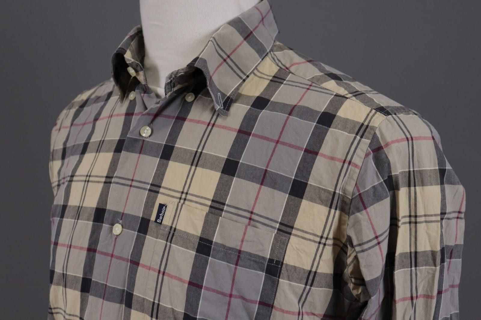 Barbour Barbour Herbert Tailored Fit Tartan Button Down Shirt Size M Size US L / EU 52-54 / 3 - 10 Thumbnail