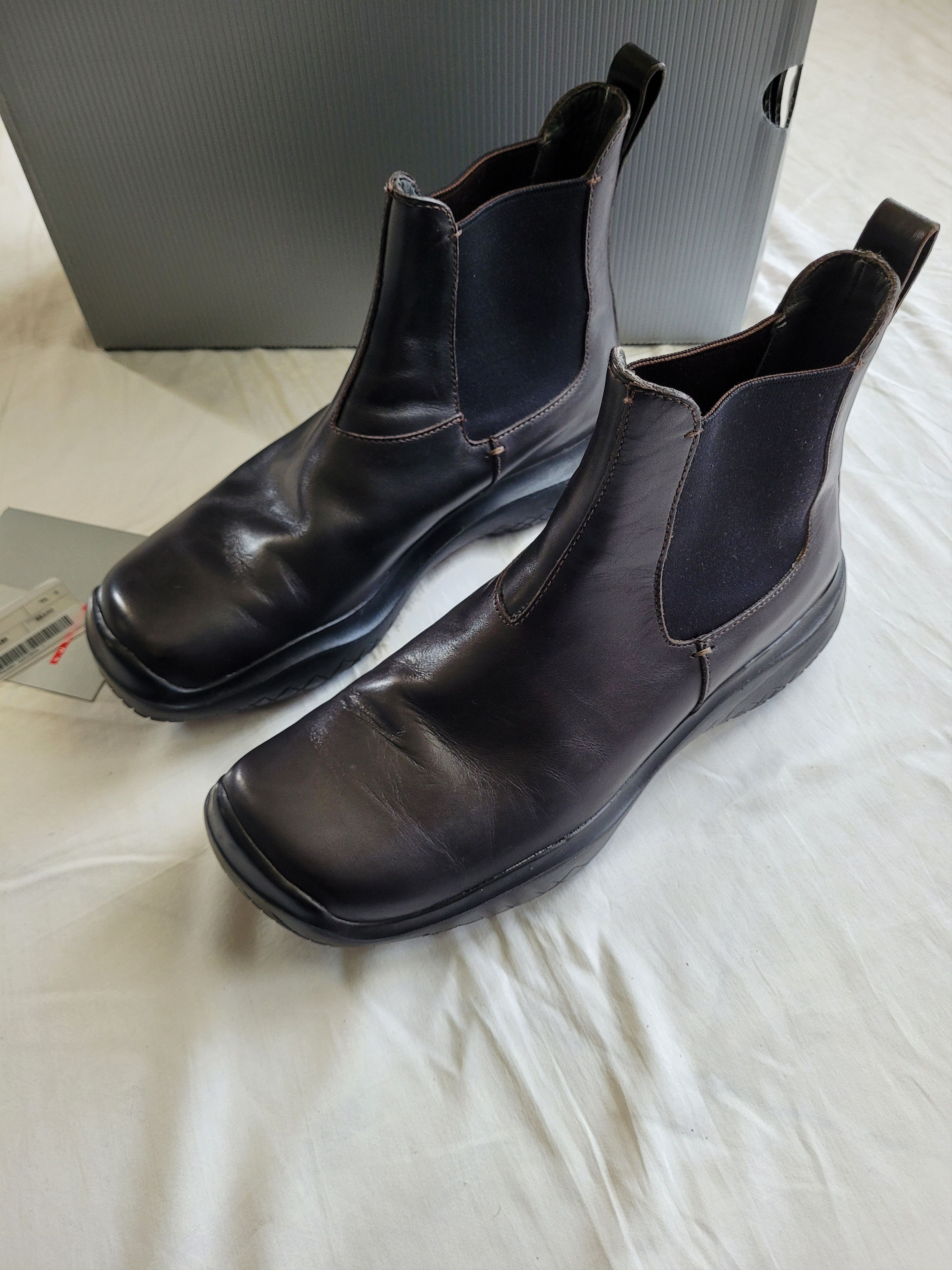 Prada Prada Fall-1999 archive Vibram-sole square-toed boots Size US 11 / EU 44 - 4 Thumbnail