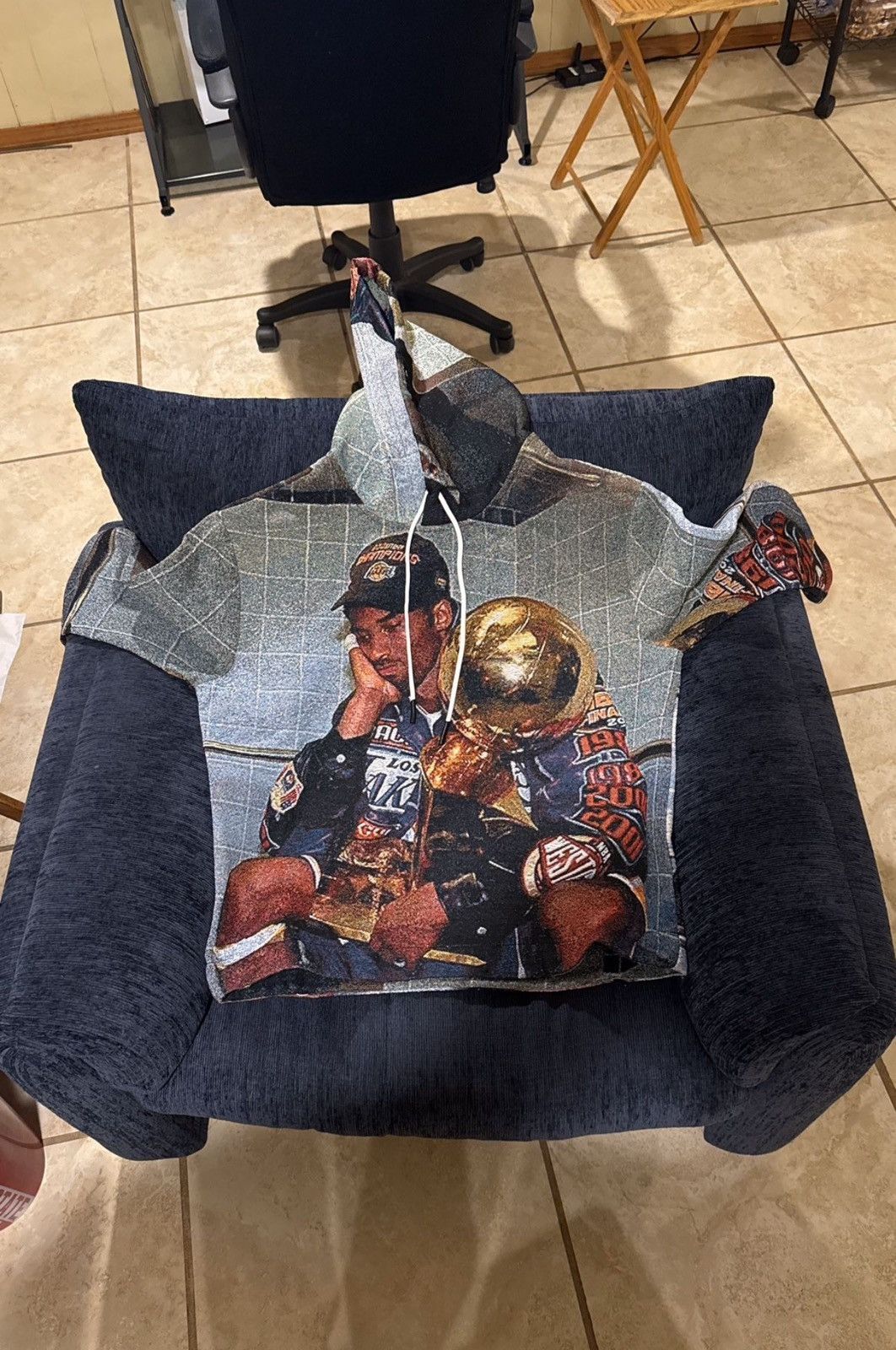 Other Kobe Bryant tapestry hoodie Size US M / EU 48-50 / 2 - 1 Thumbnail