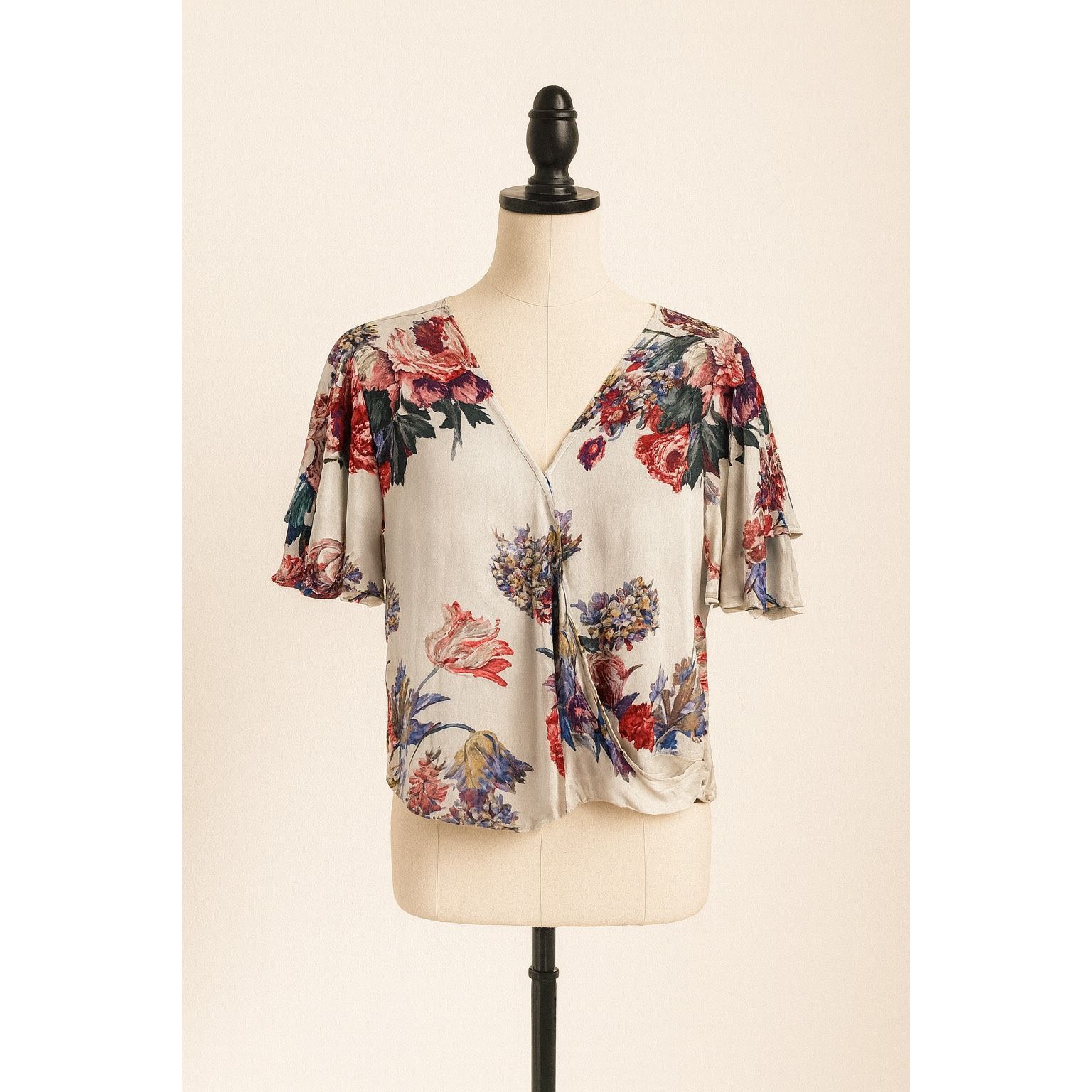 Other Umgee White Floral Draped Front Blouse – Size S – Ruffle Sle Size S / US 4 / IT 40 - 1 Thumbnail