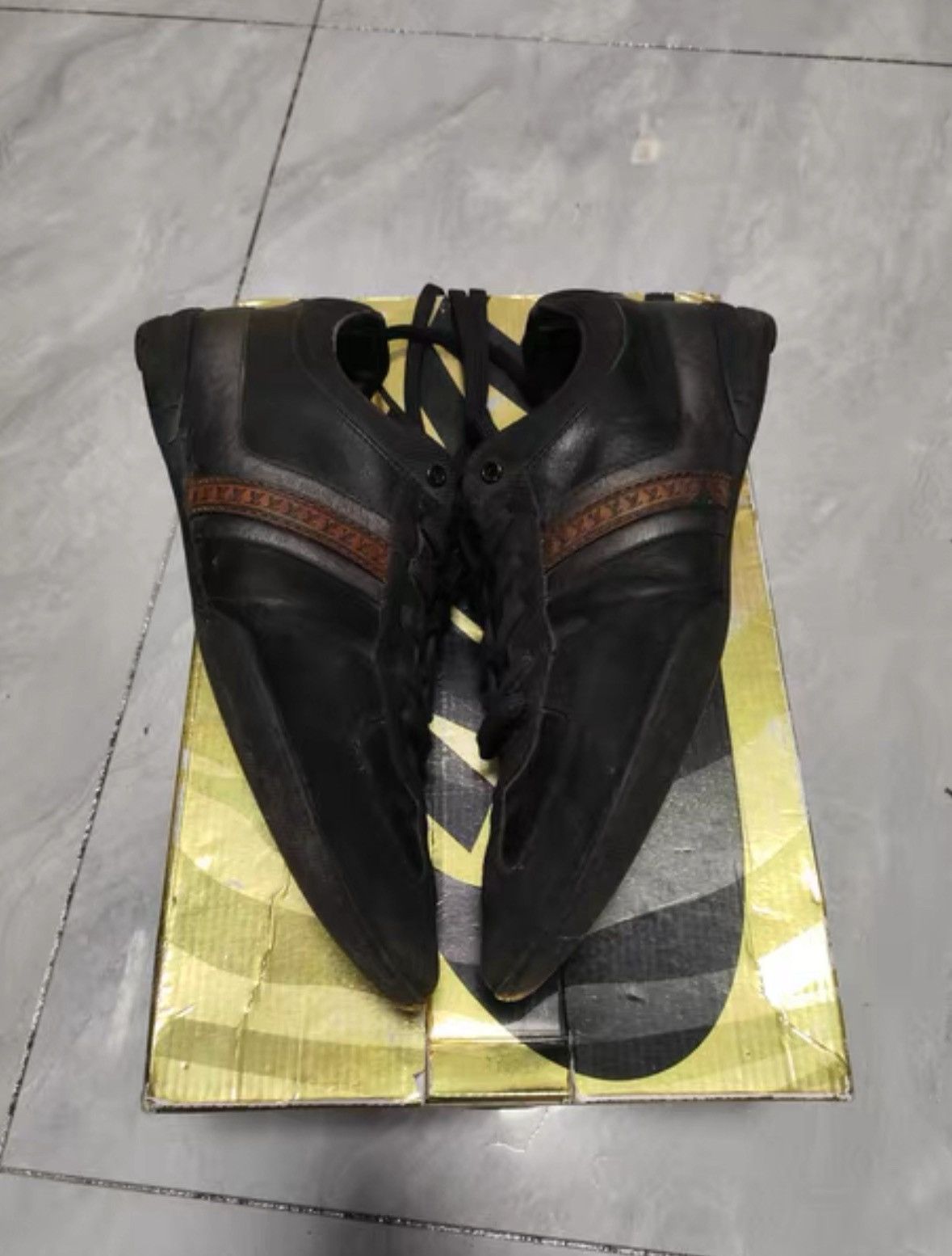 Louis Vuitton Louis Vuitton leather low top sneakers Size US 9 / EU 42 - 3 Thumbnail