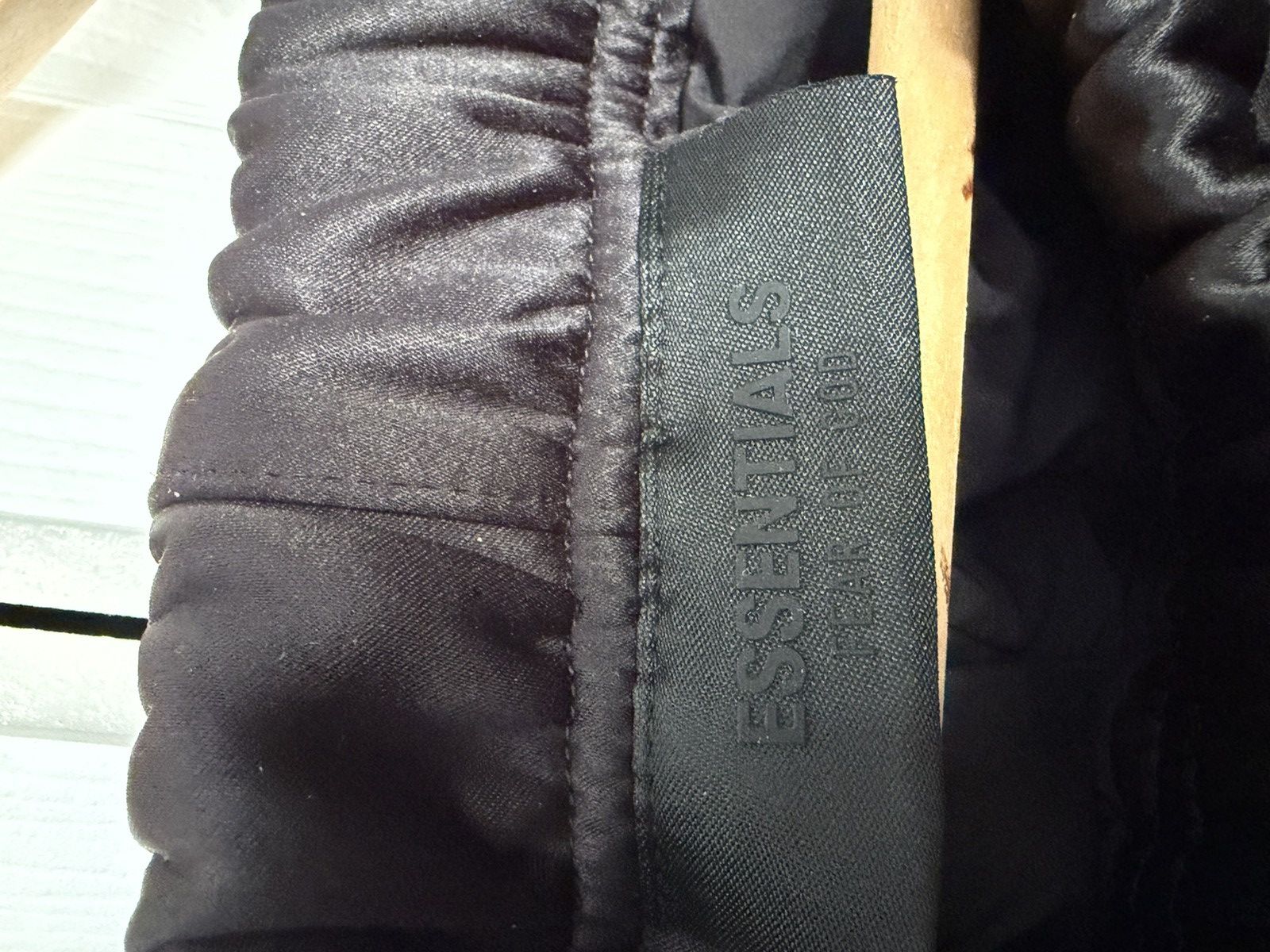 Essentials Fear of God Essentials Satin Sweatpants - Black Size US 32 / EU 48 - 3 Thumbnail