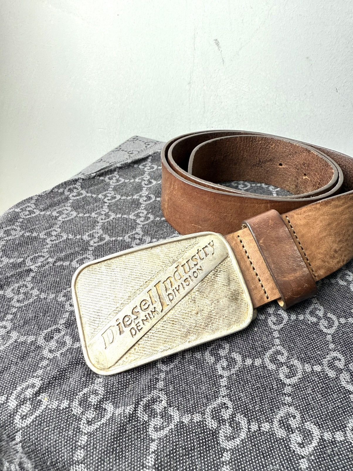 Diesel Y2K Vintage Diesel Leather Belt Big Metal Badge Size ONE SIZE - 2 Thumbnail