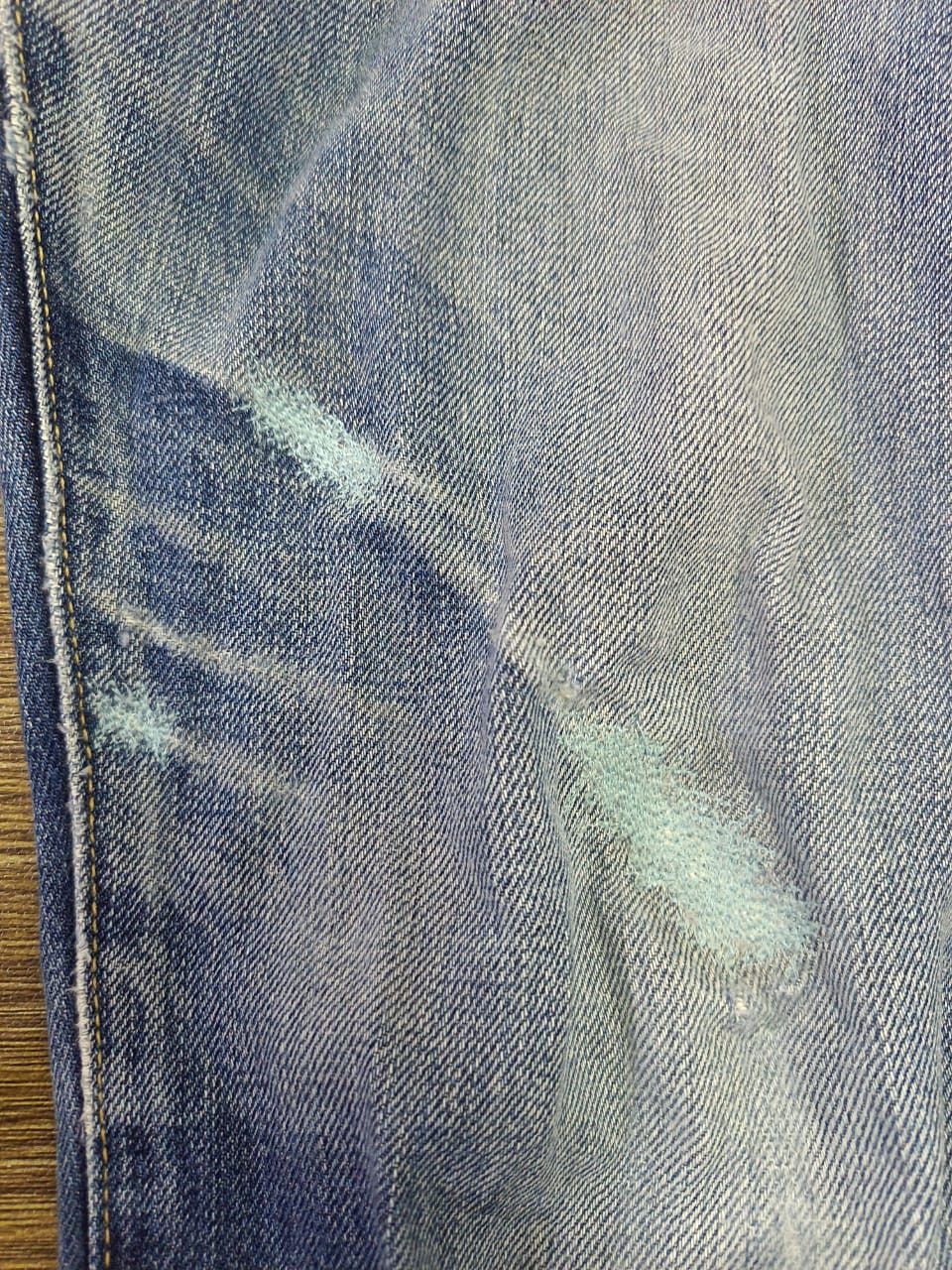 Uniqlo Distressed uniqlo selvedge Size US 31 - 11 Thumbnail