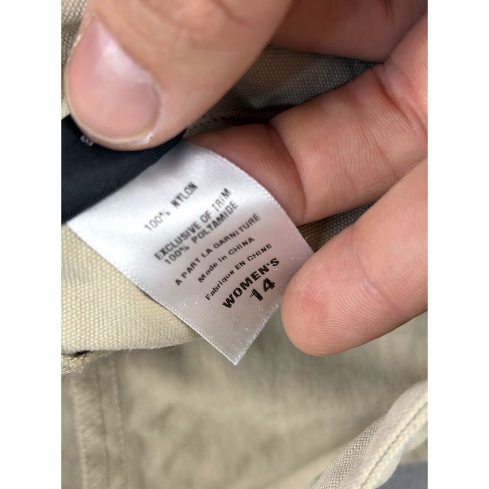 Patagonia VINTAGE Patagonia Skirt Women’s 14 Beige Nylon Pleated Front Outdoors Cargo Pockets Lightweight Long Size 36" / US 14 / IT 50 - 4 Thumbnail