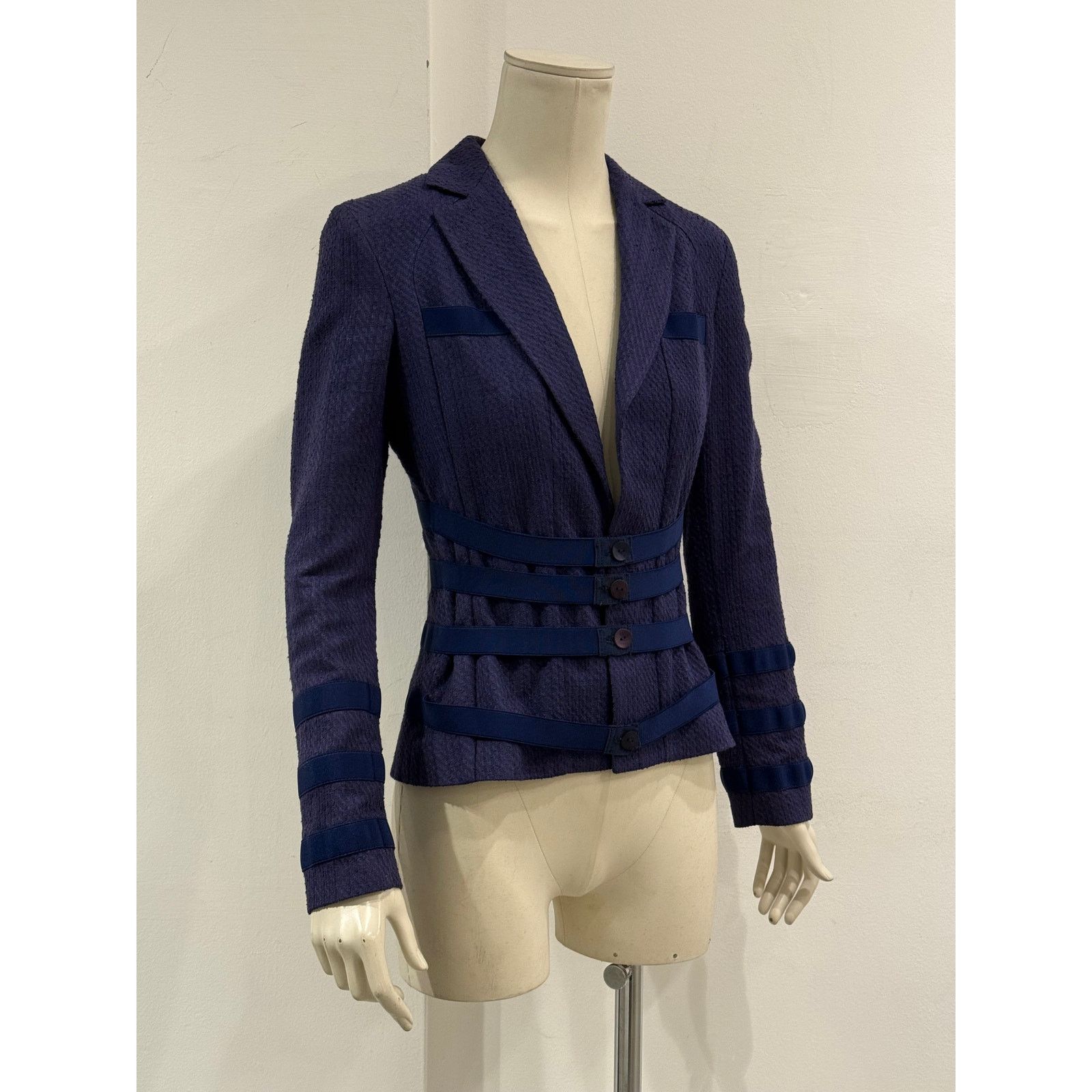 Versace 2000s Versace textured strap-detail bondage fitted blazer Size S / US 4 / IT 40 - 4 Thumbnail