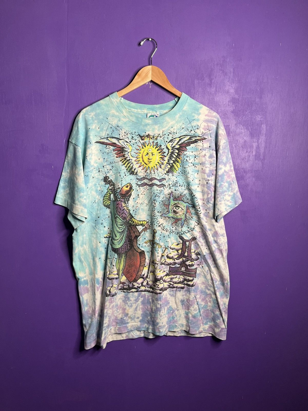 Other Vintage 90s Liquid blue midevil tie dye art t-shirt Size US XL / EU 56 / 4 - 1 Thumbnail