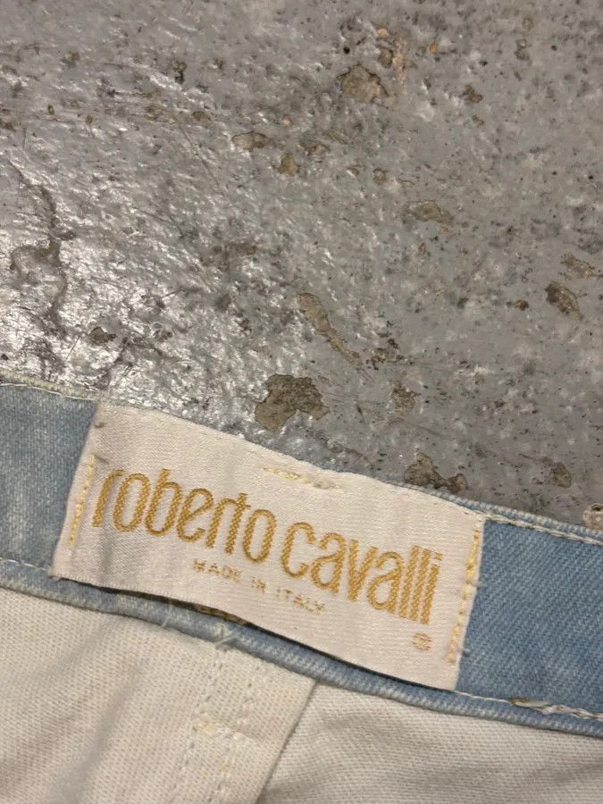 Roberto Cavalli 2000s Roberto Cavalli Light Blue Denim Gold Zebra Print Jeans Size 28" / US 6 / IT 42 - 10 Thumbnail