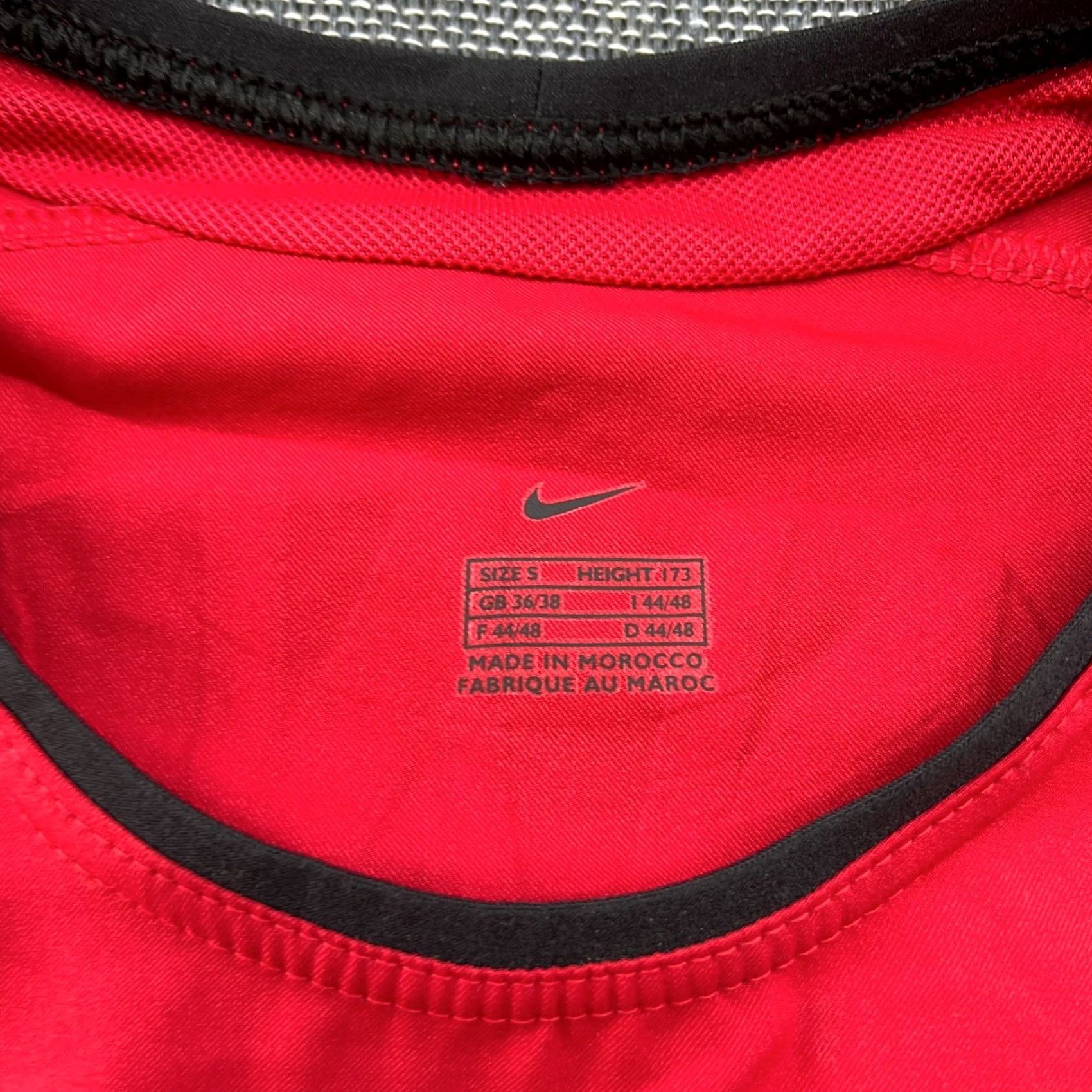 Nike Nike Manchester United 2002 2004 Home Mens Football Jersey Shirt Small Men Multicolor Athletic Quick Dry Moisture Wicking Size US S / EU 44-46 / 1 - 5 Thumbnail
