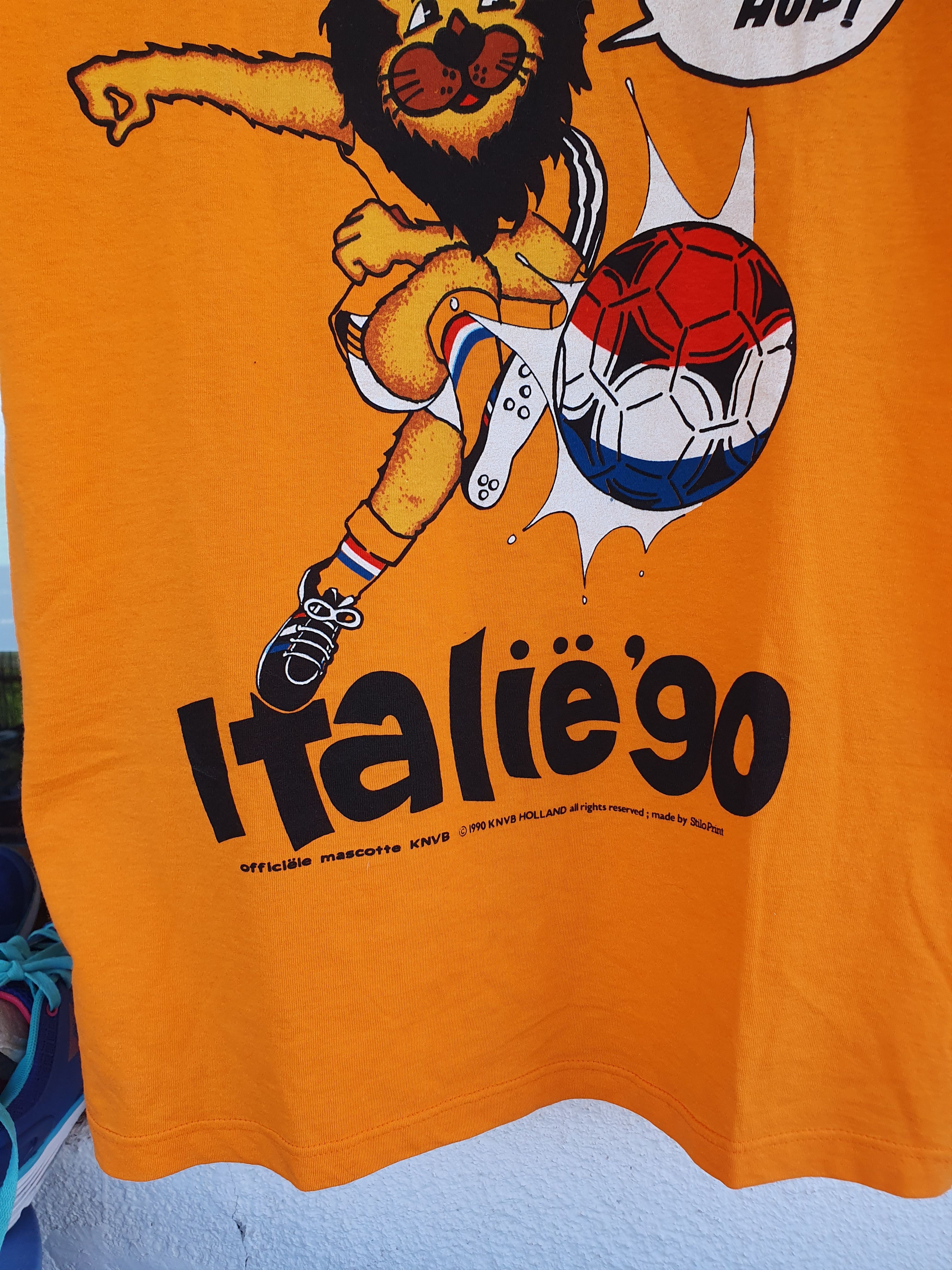 Vintage Italy 90 Soccer World Cup Holland Lions Vtg 1990 tee sz L Size US L / EU 52-54 / 3 - 6 Thumbnail