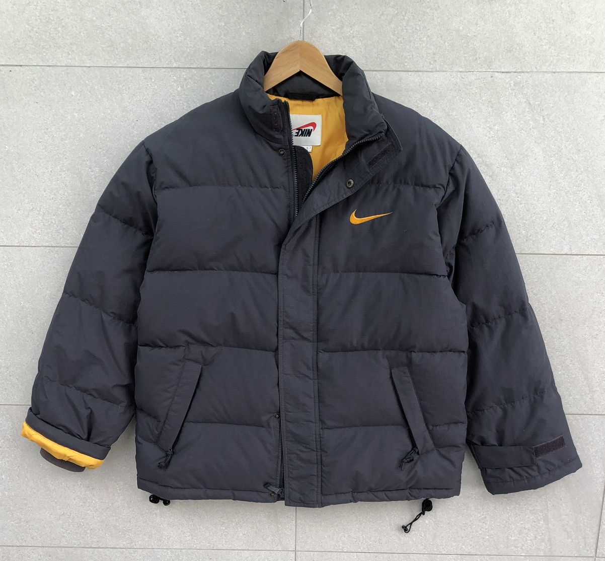 Nike Vintage 90s Nike White Tag Down Puffer Jacket Size US L / EU 52-54 / 3 - 12 Thumbnail