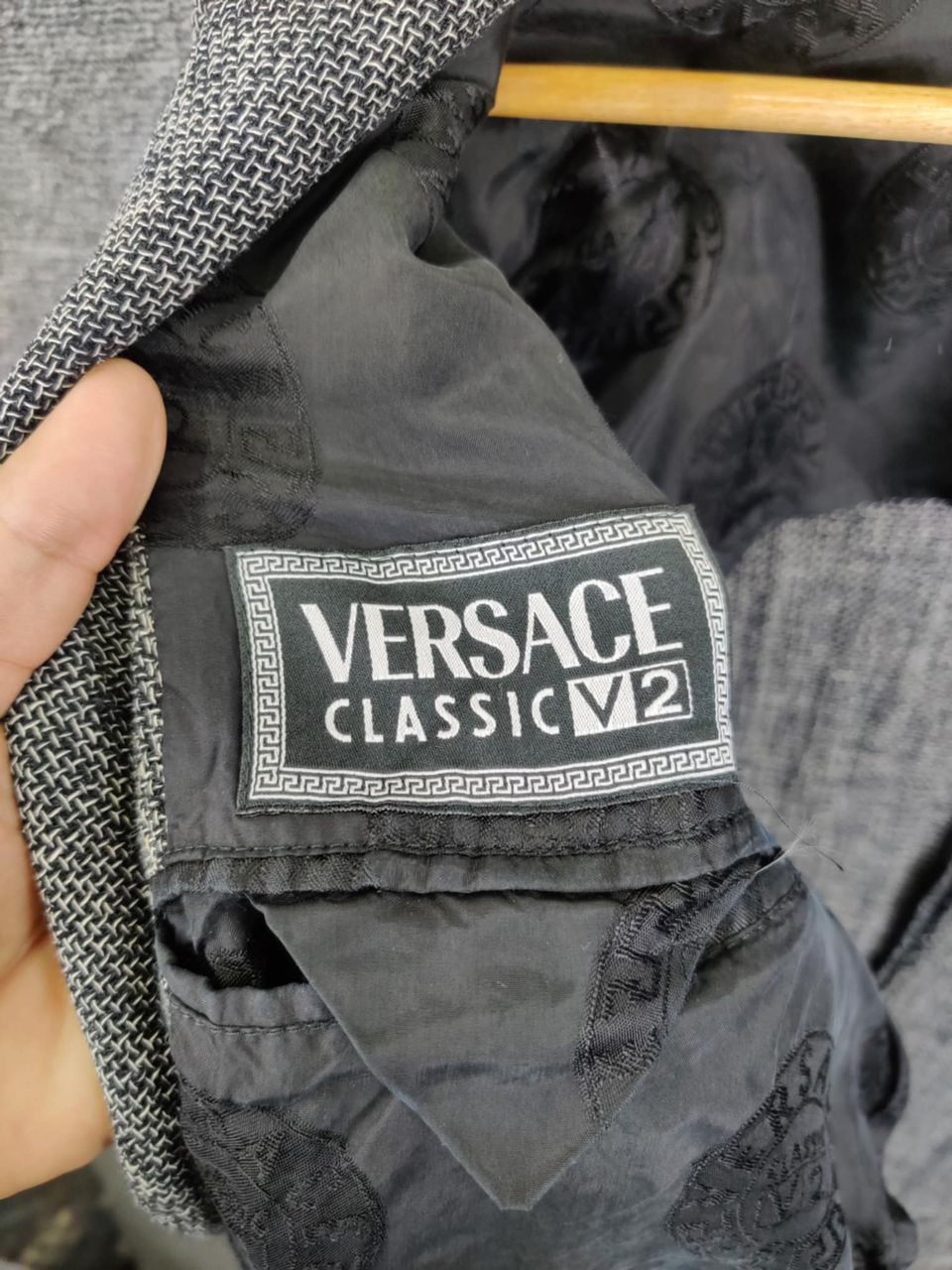 Versace Vintage 90s Versace Classic V2 Single Breasted Blazer Size US L / EU 52-54 / 3 - 10 Thumbnail
