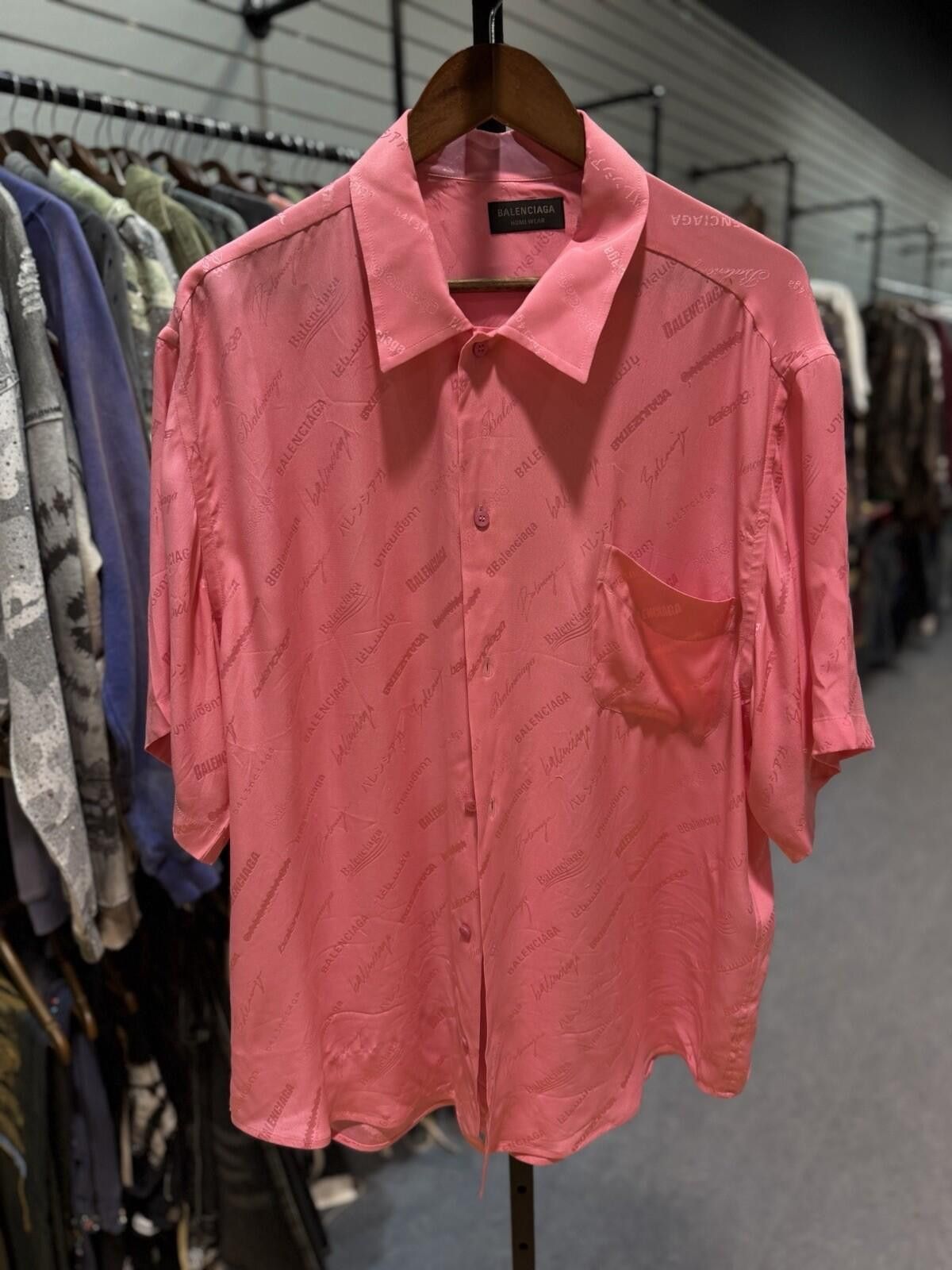 Balenciaga Balenciaga Homewear Pink Oversized Pajama Blouse 32 $1650 Size M / US 6-8 / IT 42-44 - 2 Thumbnail