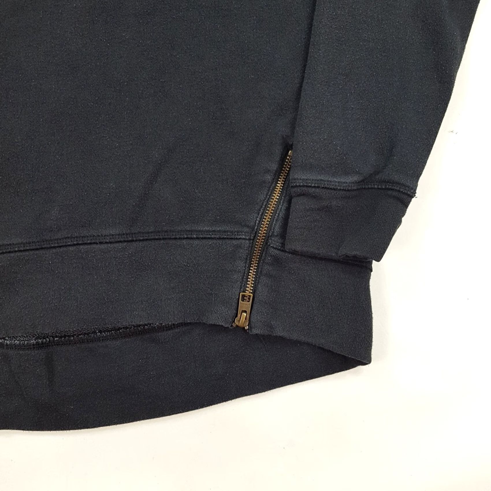 Athleta Athleta Womens XS Black Side Zip Crewneck Sweatshirt Athleta Shirt Adult XS Black Athletic Retro Size XS / US 0-2 / IT 36-38 - 3 Thumbnail