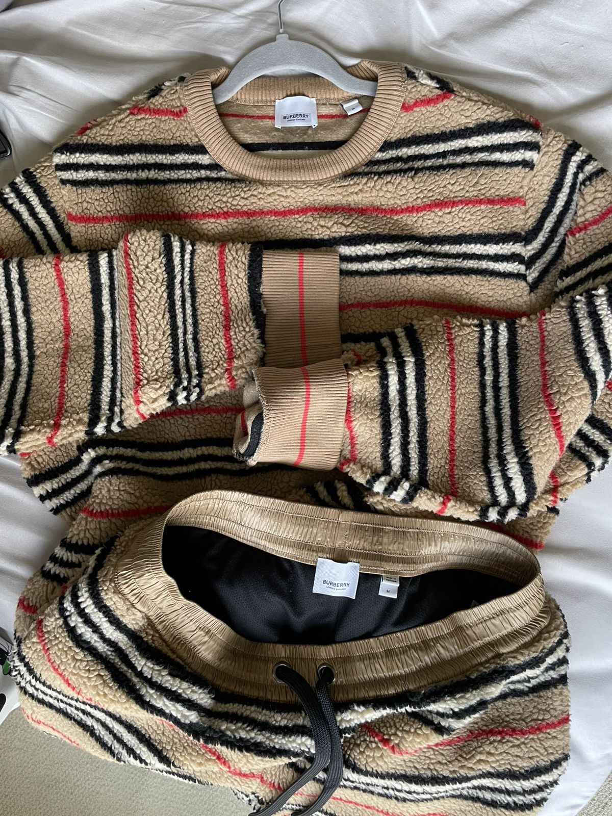 Burberry Burberry striped fleece set. Sweater/shorts Size US M / EU 48-50 / 2 - 6 Thumbnail