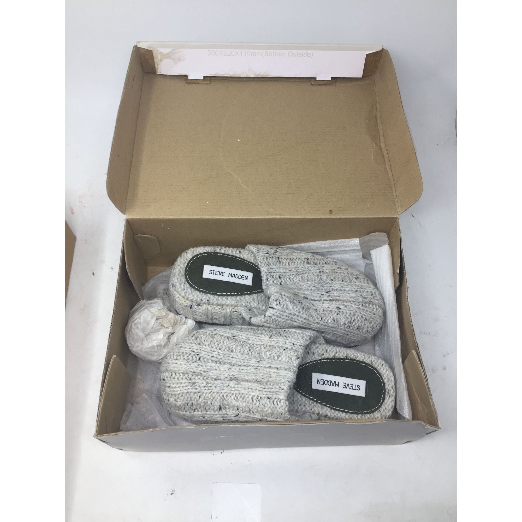 Steve Madden Women's Steve Madden Sweater Clog Slippers Size 6 with Box Size US 6 / IT 36 - 2 Thumbnail