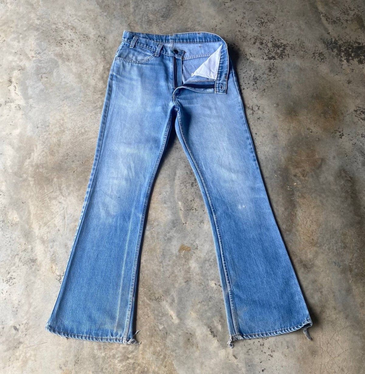 Levi's Vintage Clothing RARE 1970S LEVIS 646 ORANGE TAG FLARED BLUE WASH FRAYED HEM Size US 30 / EU 46 - 8 Thumbnail