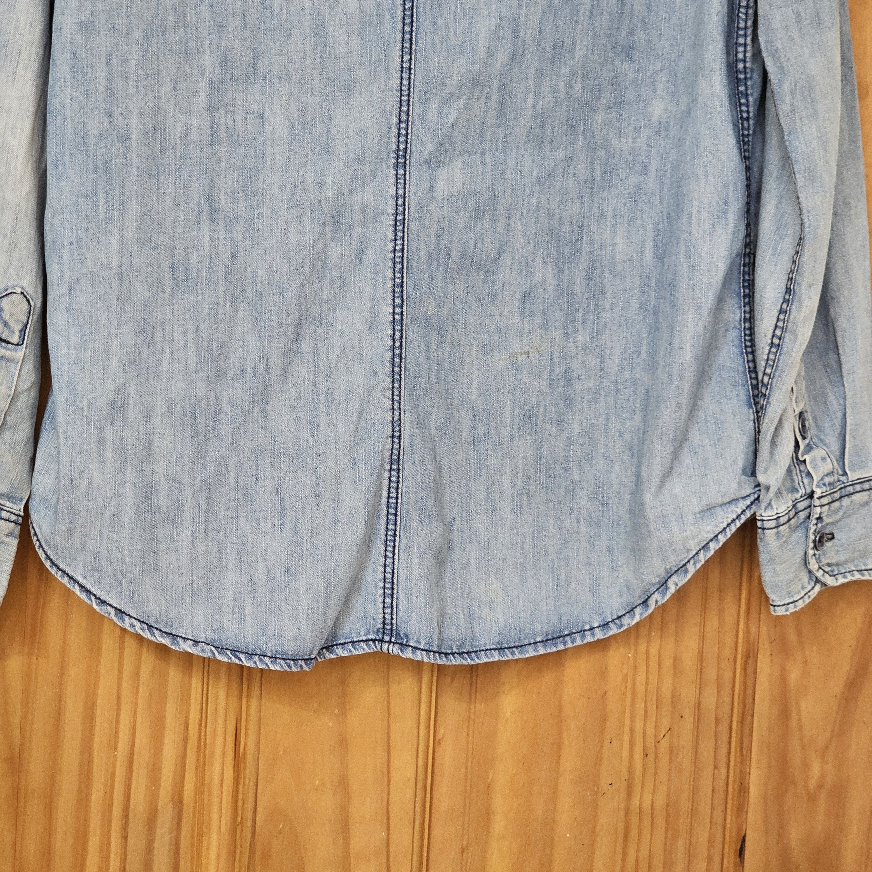 Other Women's Faded Wash Denim Chambray Button Up Long-Sleeve Top Size M / US 6-8 / IT 42-44 - 8 Thumbnail