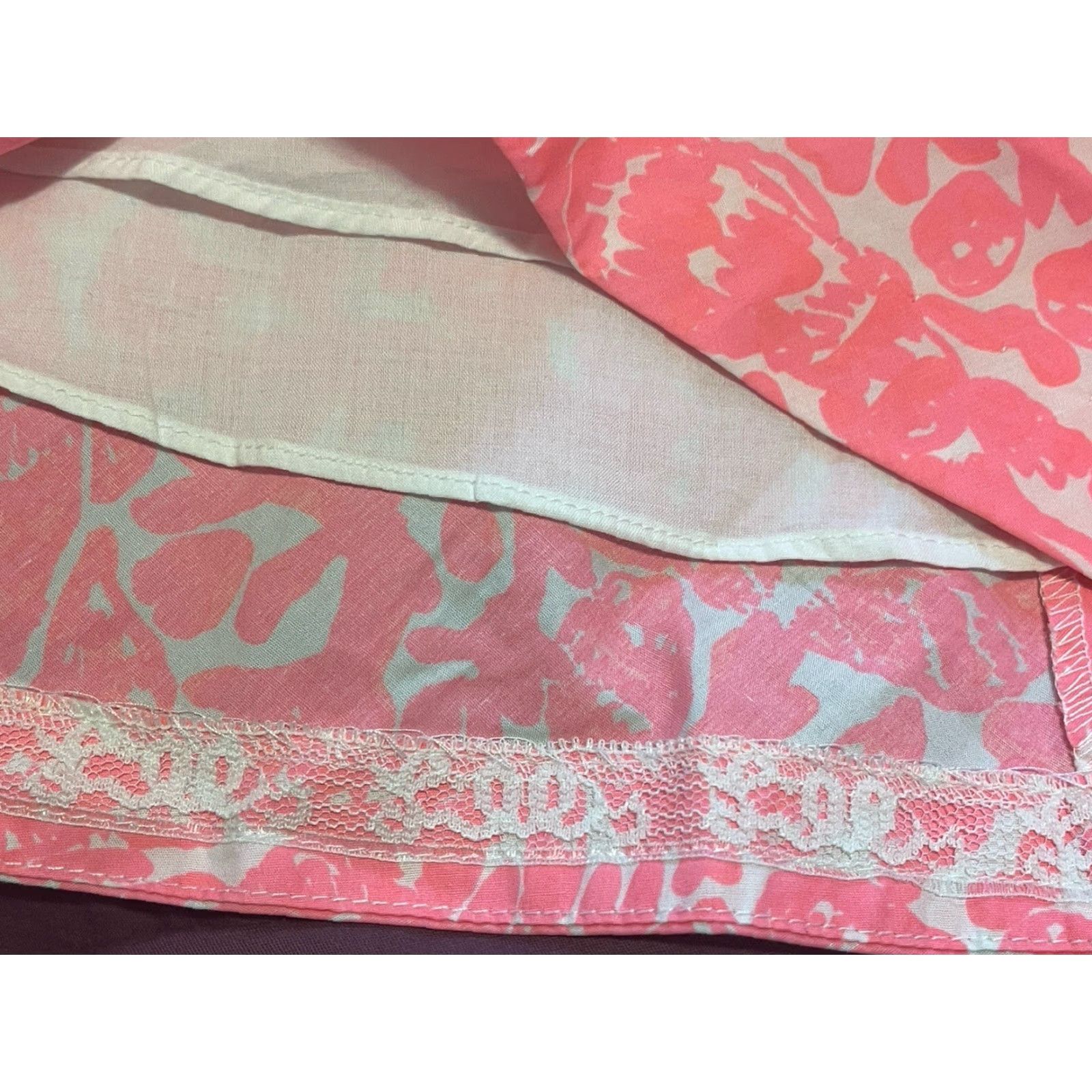 Lilly Pulitzer VINTAGE Lilly Pulitzer Women’s Dress Sleeveless Knee Length Lace Trim Cosmo Pink Size 2 Retail 98 NWOT Size XS / US 0-2 / IT 36-38 - 5 Thumbnail