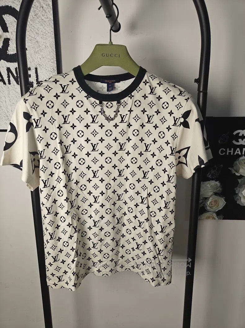 Louis Vuitton Louis Vuitton Full-print short sleeve Size US M / EU 48-50 / 2 - 1 Thumbnail