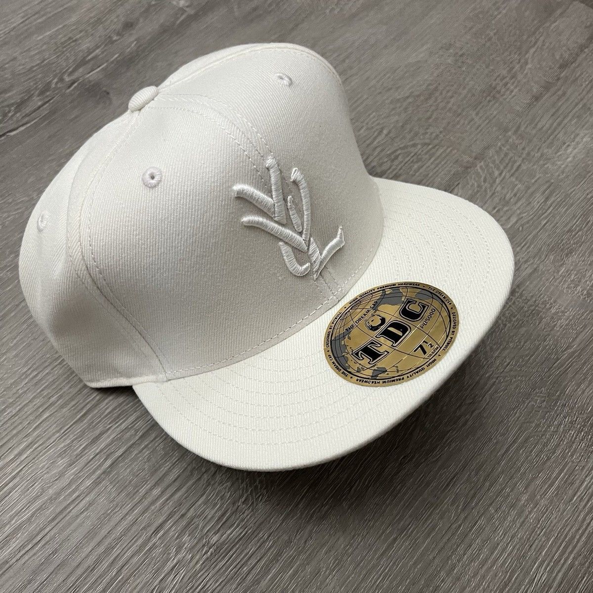 Playboi Carti Playboi Carti YVL Hat White on White, never worn size 8 Size ONE SIZE - 2 Thumbnail